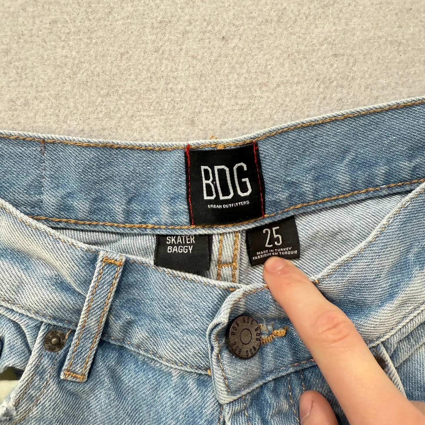BDG Urban Outfitters Women's Blue Denim Skater Baggy Distressed Jeans Size 25