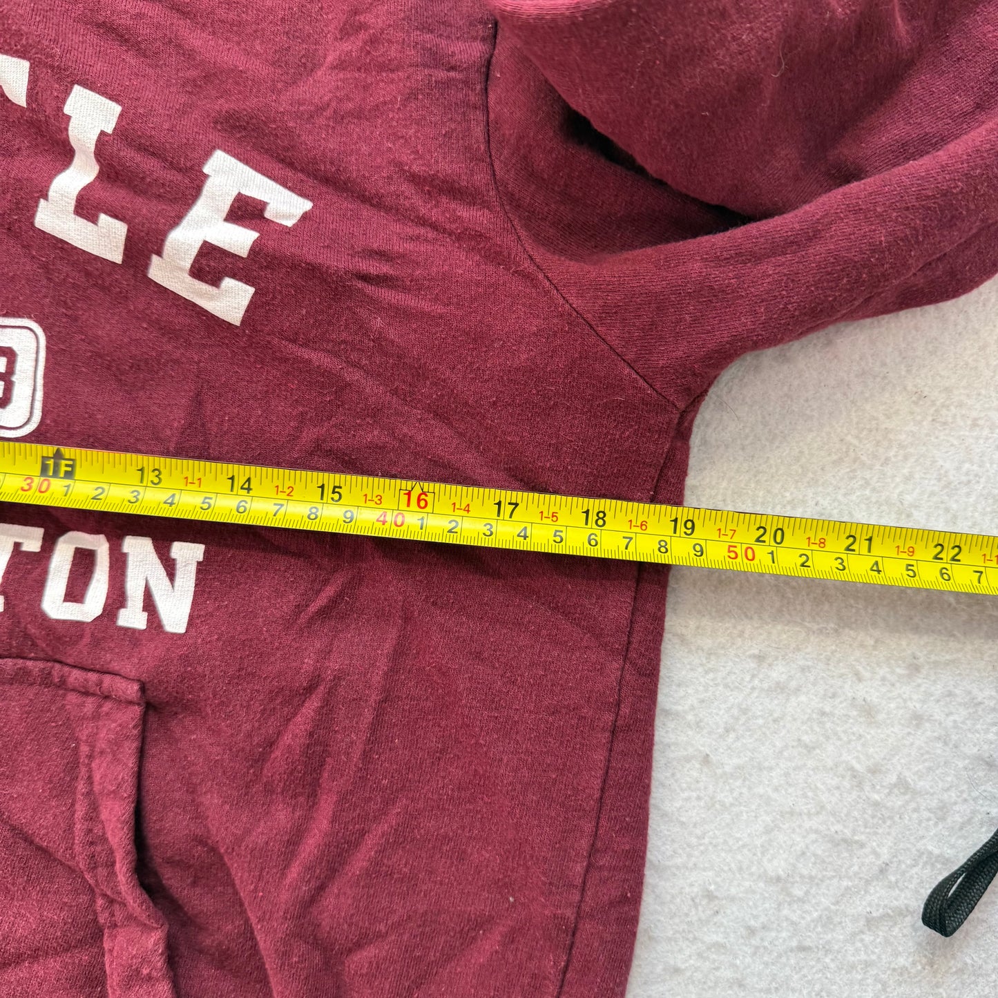 Feeling Hood Seattle Washington Unisex Maroon Pullover Hoodie Graphic Y2k Size S