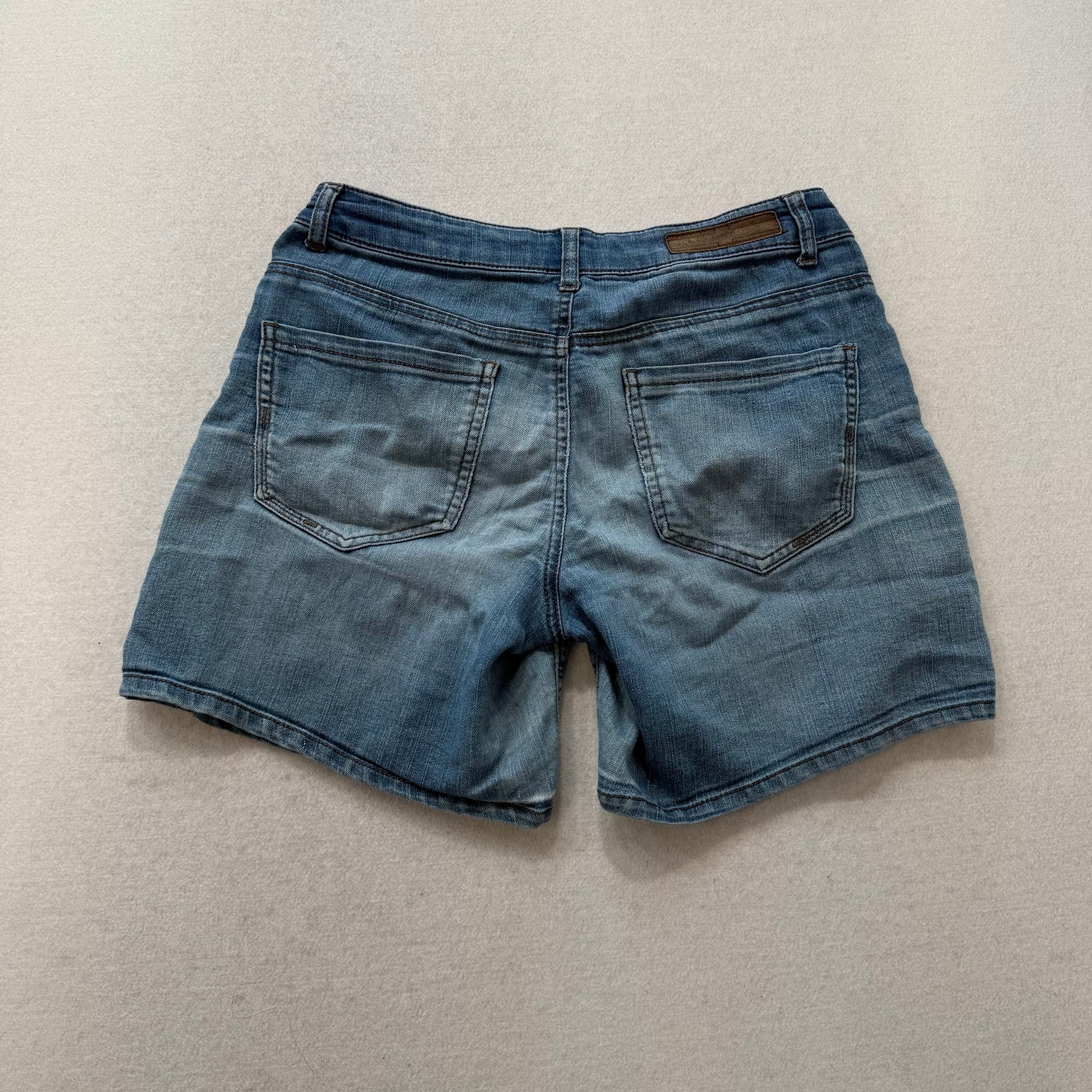 Liverpool Blue Denim Shorts Size 25/0 Cotton Blend Made in China