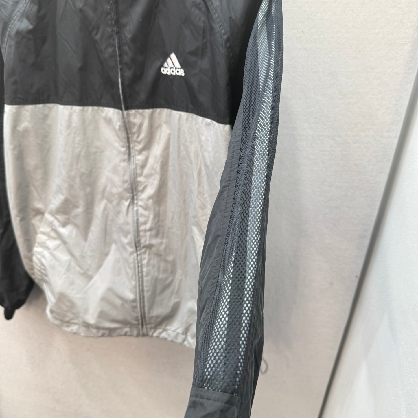 Adidas Men's Black White Full Zip Windbreaker Track Jacket Mesh Sleeves Size M