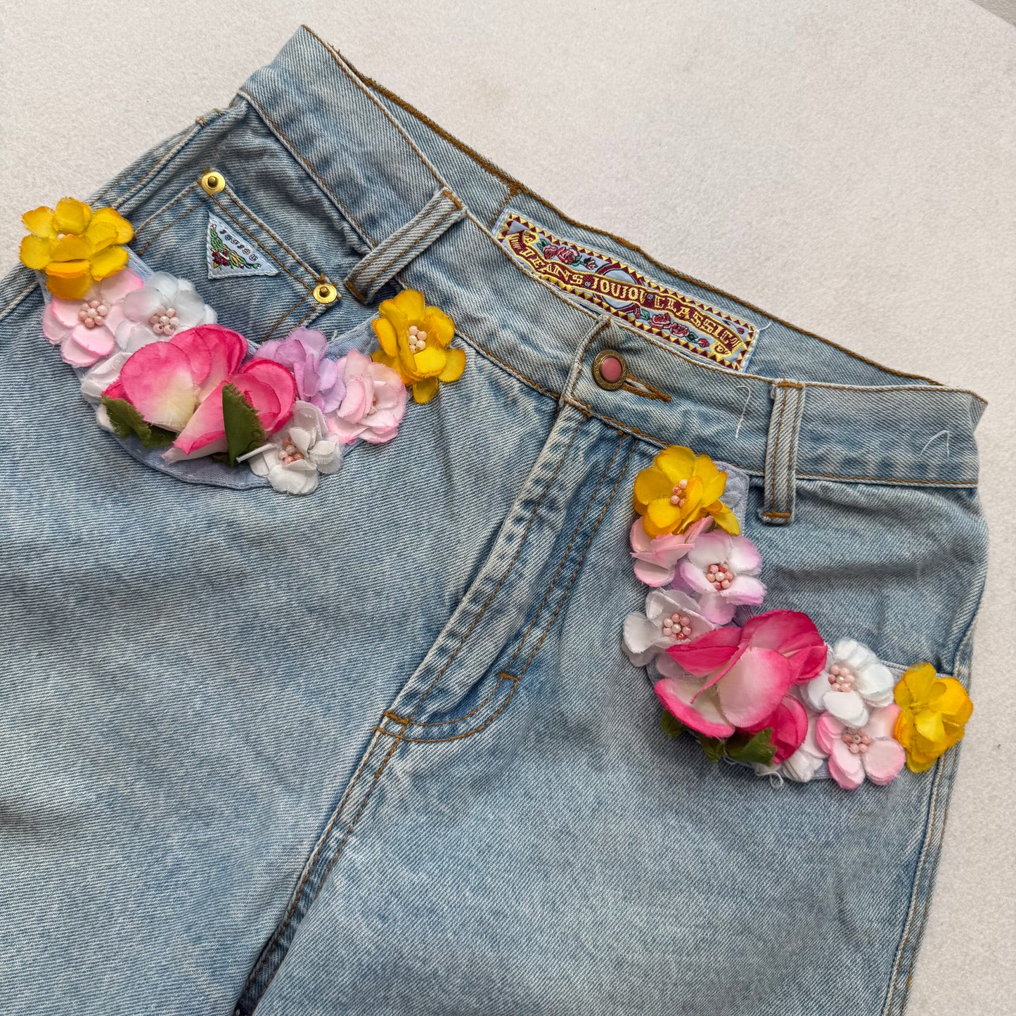 JouJou Womens Blue Denim Straight Jeans 3D Flower Embellished Pockets Size 9/10