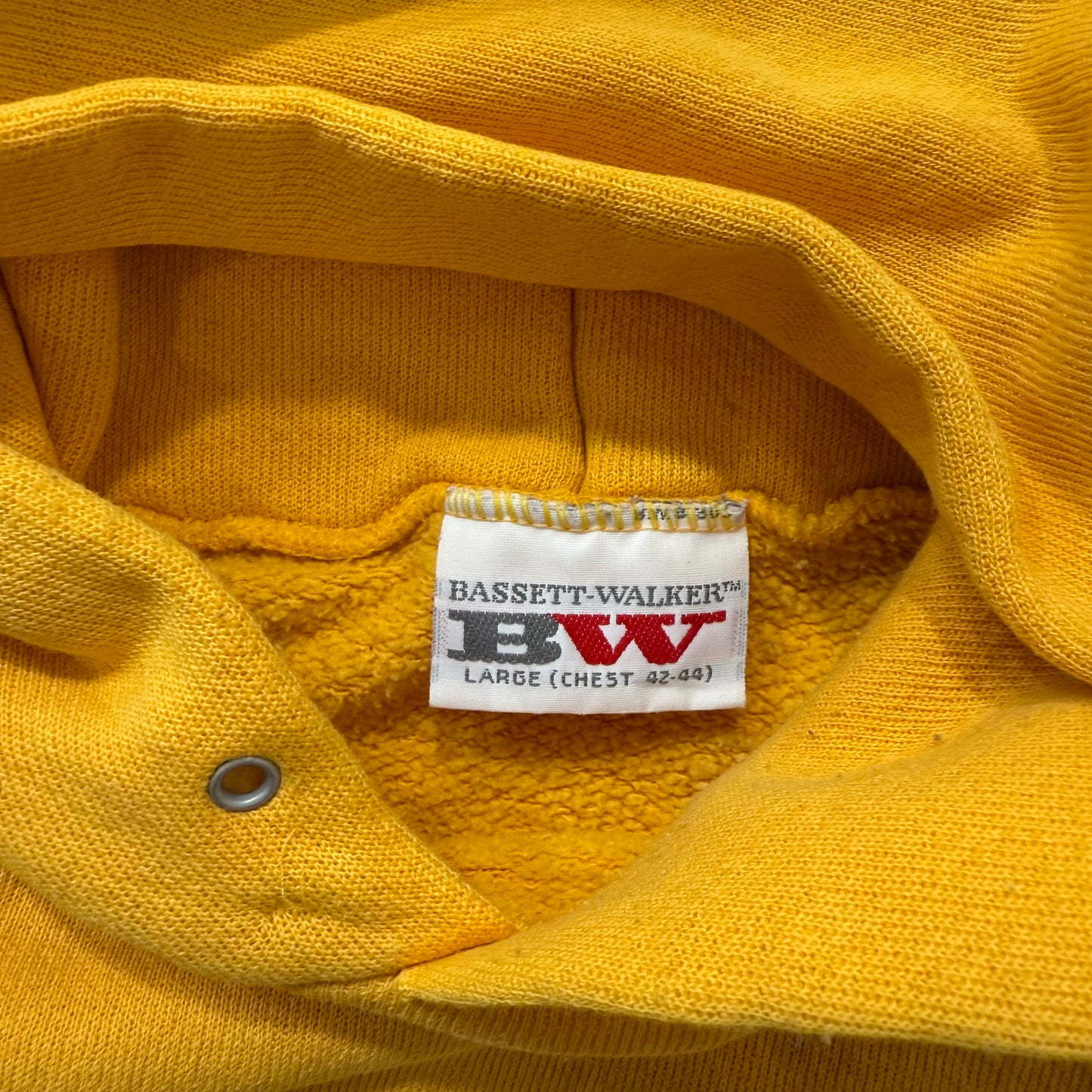 80s Vintage Bassett-Walker Mustard Yellow Pullover Hoodie Kangaroo Pocket Size L