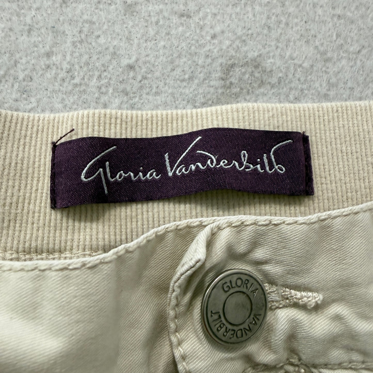 Gloria Vanderbilt Men's Beige Cargo Capri Shorts Back Flap Pockets Size W36