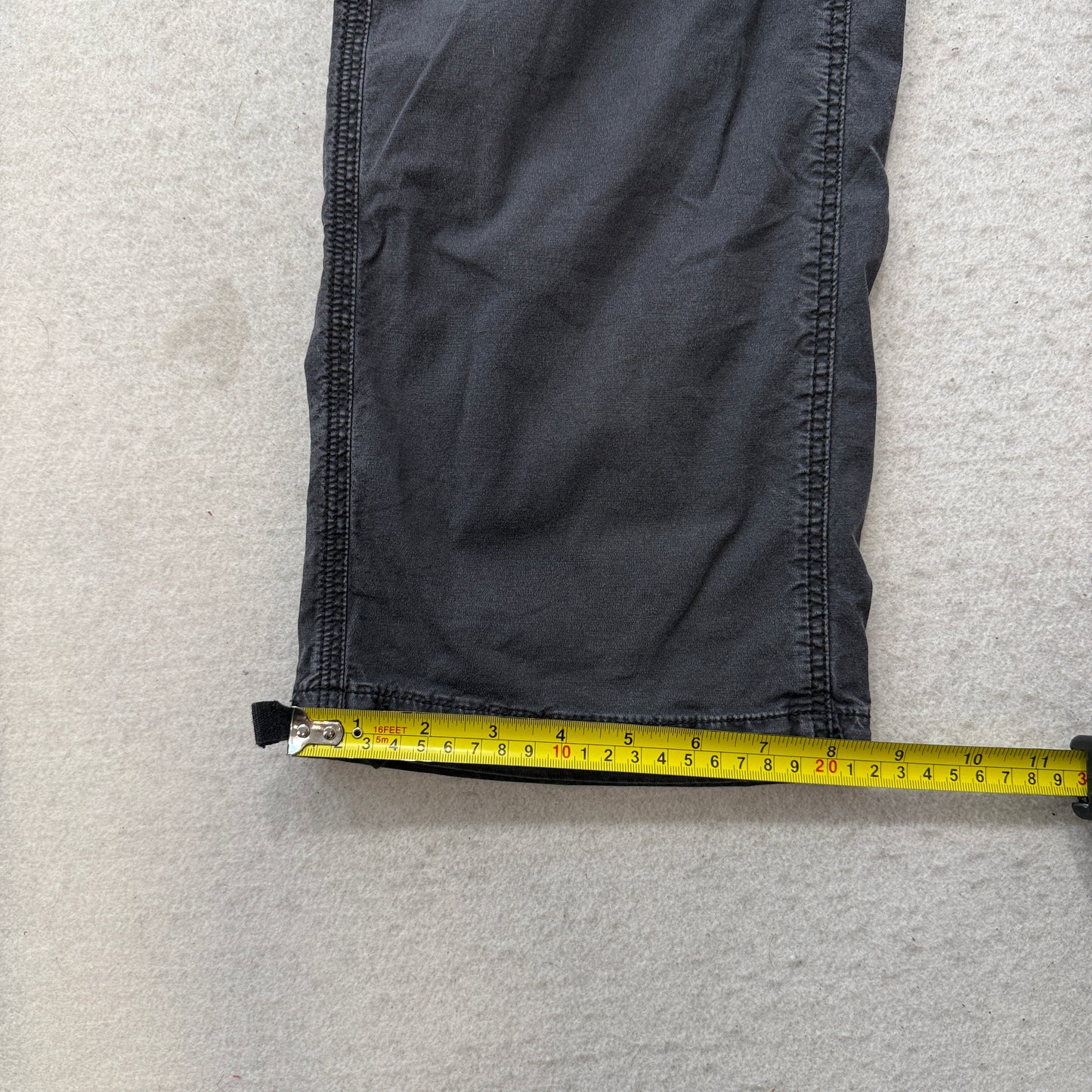 American Eagle Outfitters Women's Charcoal Gray Cargo Pant Utility Pocket Size 2