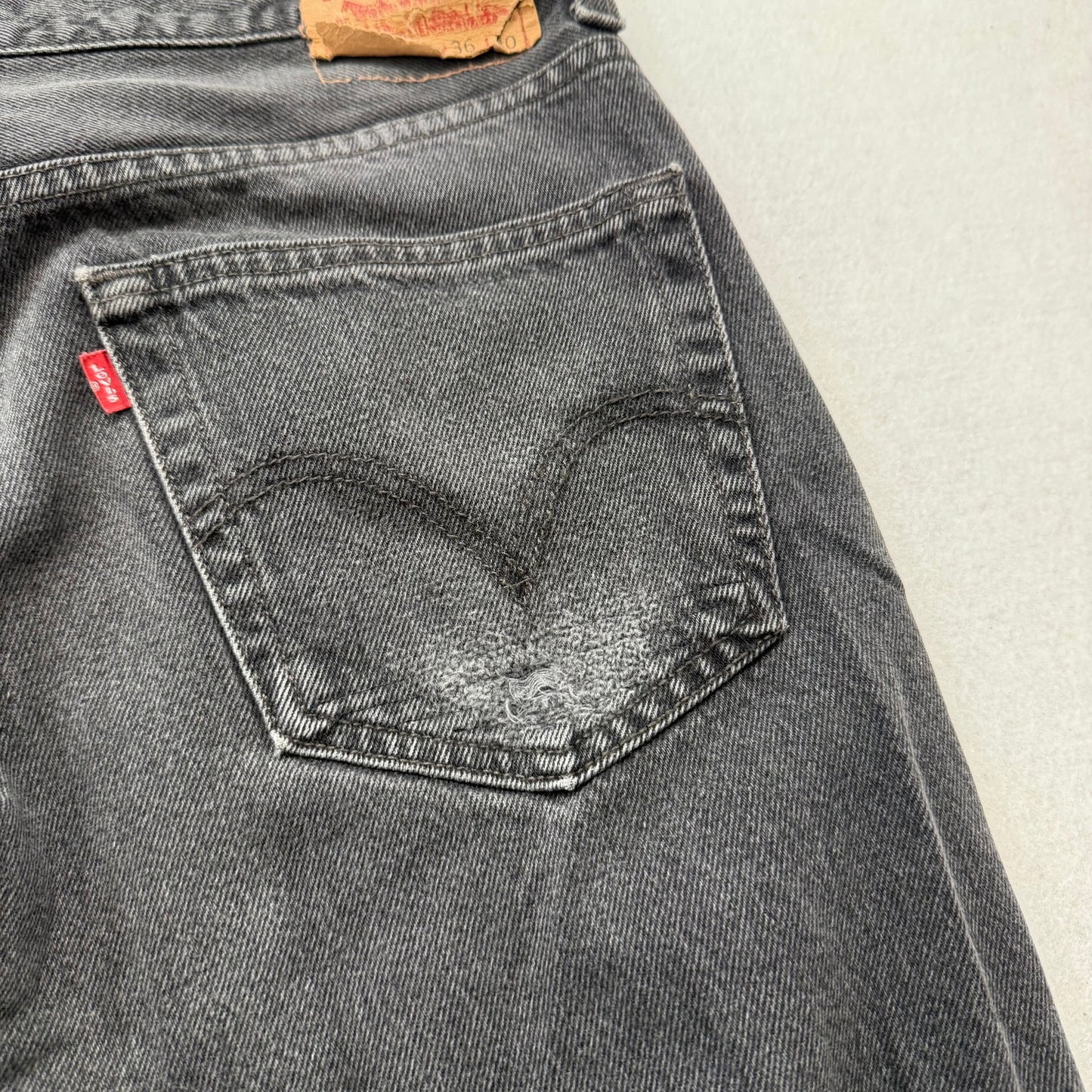 Levi's Strauss & Co 505 Men's Washed Black Denim Regular Fit Baggy Jeans Size 36