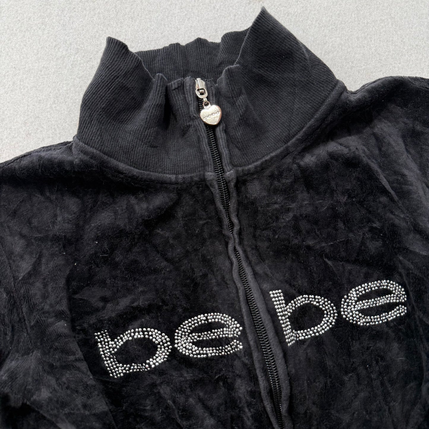 Bebe Women's Black Velour Full Zip Cropped Track Jacket Rhinestones Logo Size M