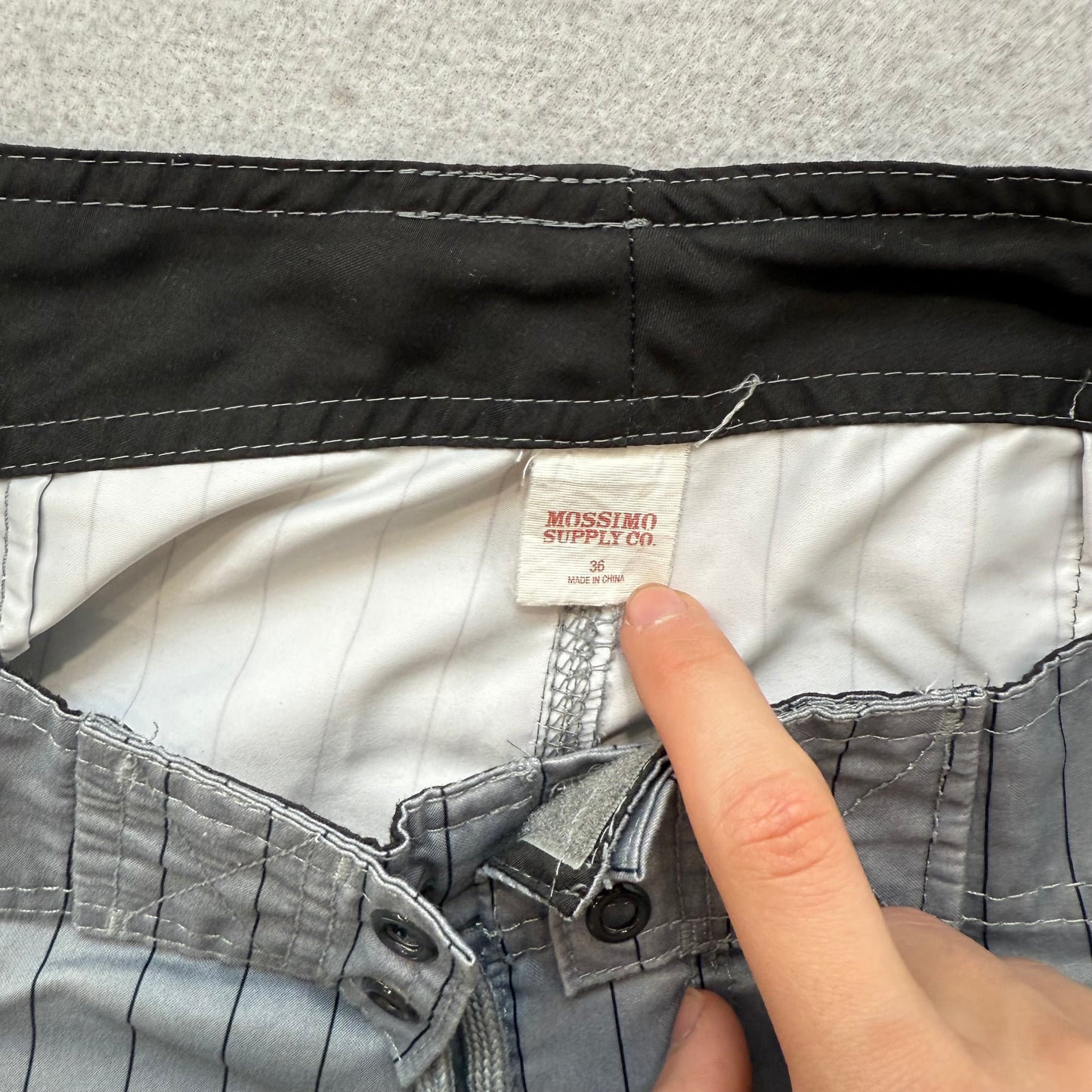 Mossimo Supply Men Gray Pinstripe Skull Graphic Swim Shorts Board Trunks Size 36