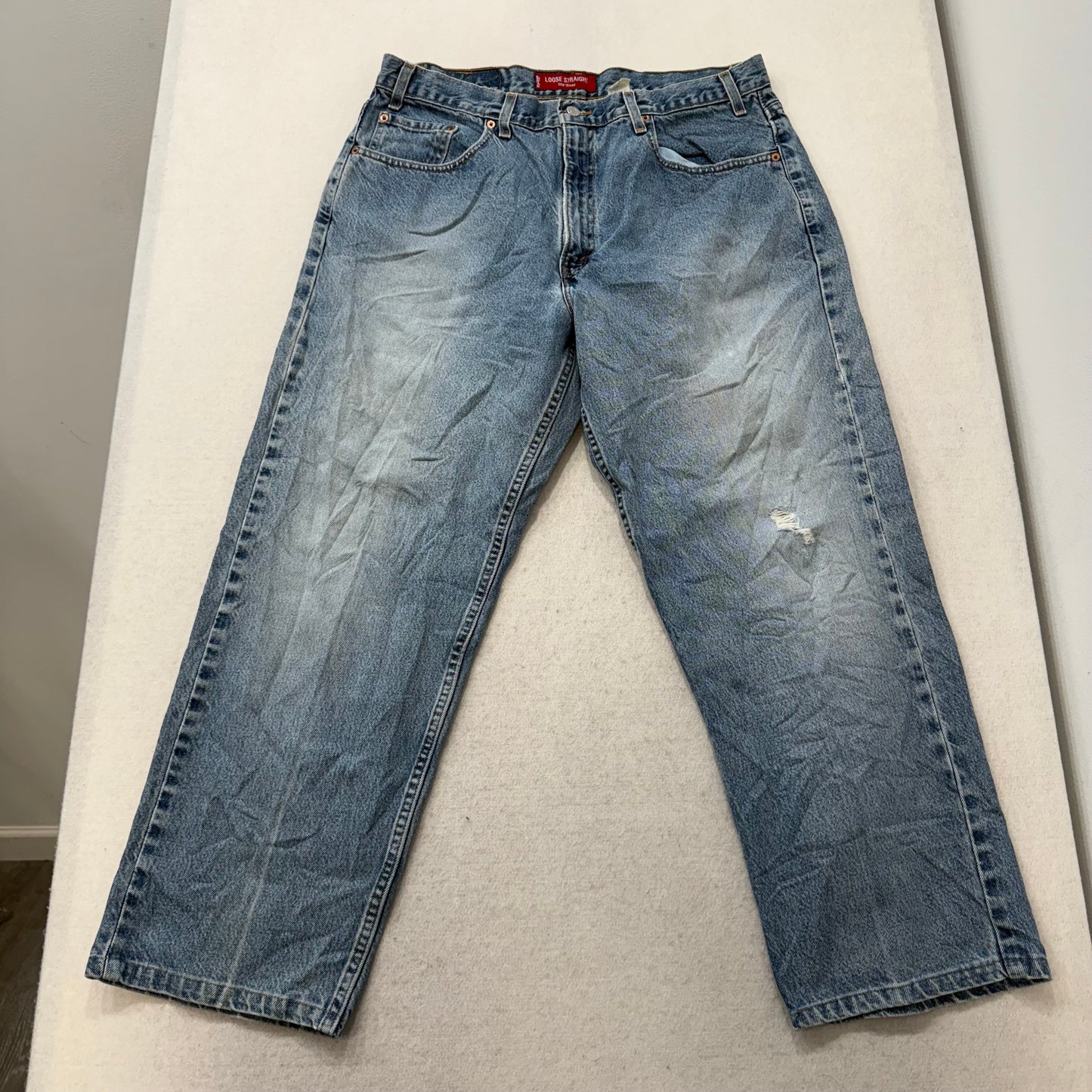 Levi's Strauss & Co. 569 Men's Faded Blue Denim Loose Straight Leg Jeans Size 38