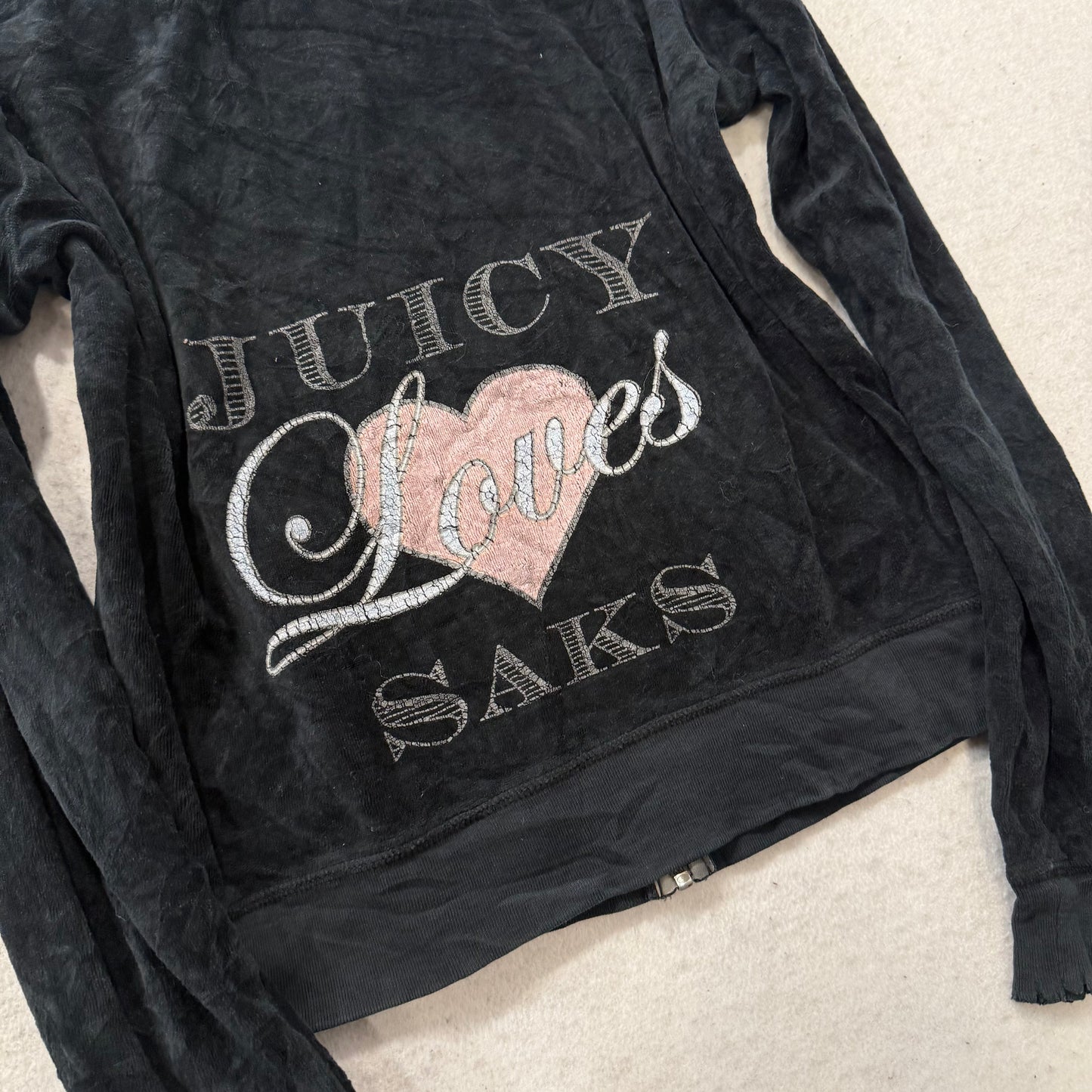 2003 Juicy Couture “Juicy Loves Saks” Women Black Velour Full Zip Hoodie Size XL