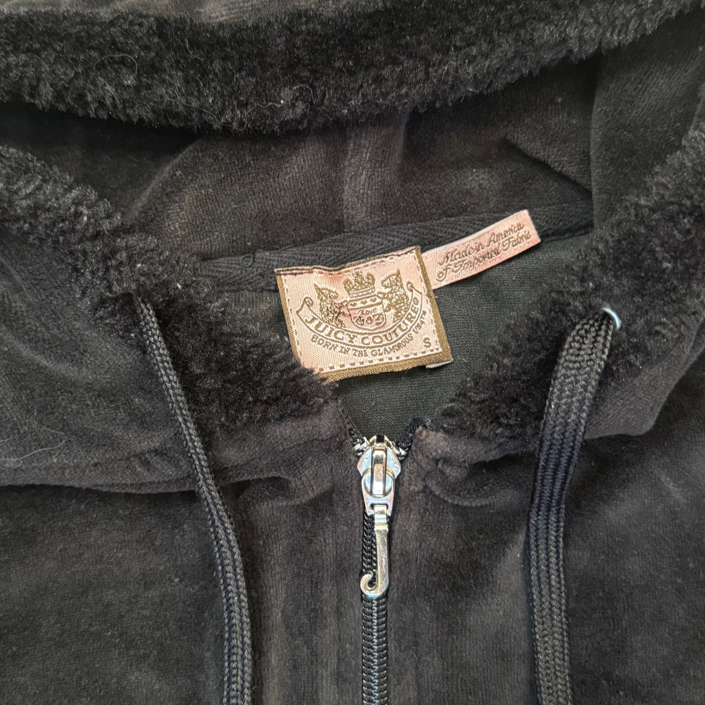 Vintage Juicy Couture Womens Black Velour Zip-Up Hoodie Loungewear Pocket Size S