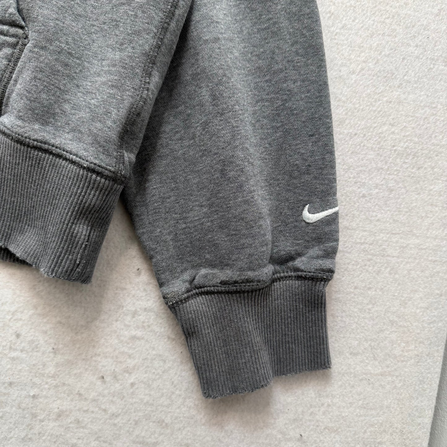 Nike Men's Charcoal Gray Cotton Pullover Hoodie Kangaroo Pocket Logo Y2K Size L