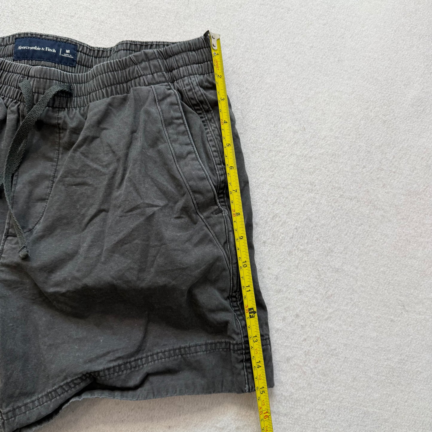 Abercrombie & Fitch Men's Charcoal Gray Cotton Pull On Shorts Zip Pockets Size M
