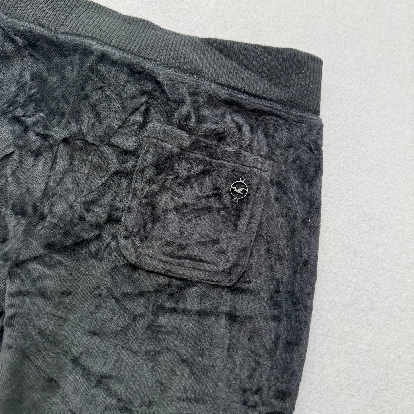Hollister Women's Black Velour Flared Track Pant Back Pockets Y2K Preppy Size S