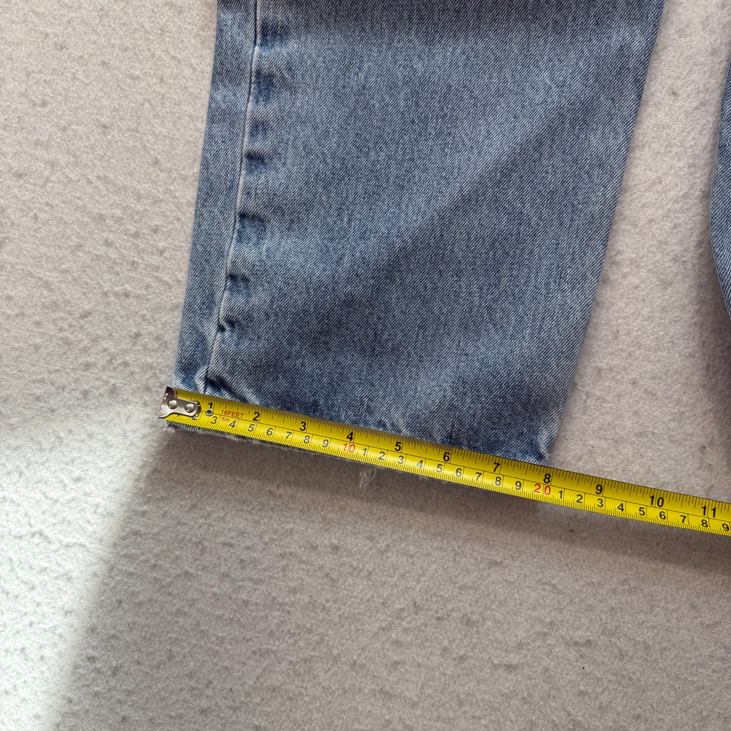 Levi's 550 Classic Relaxed Fit Men's Blue Light Wash Denim Jeans Size 34x30