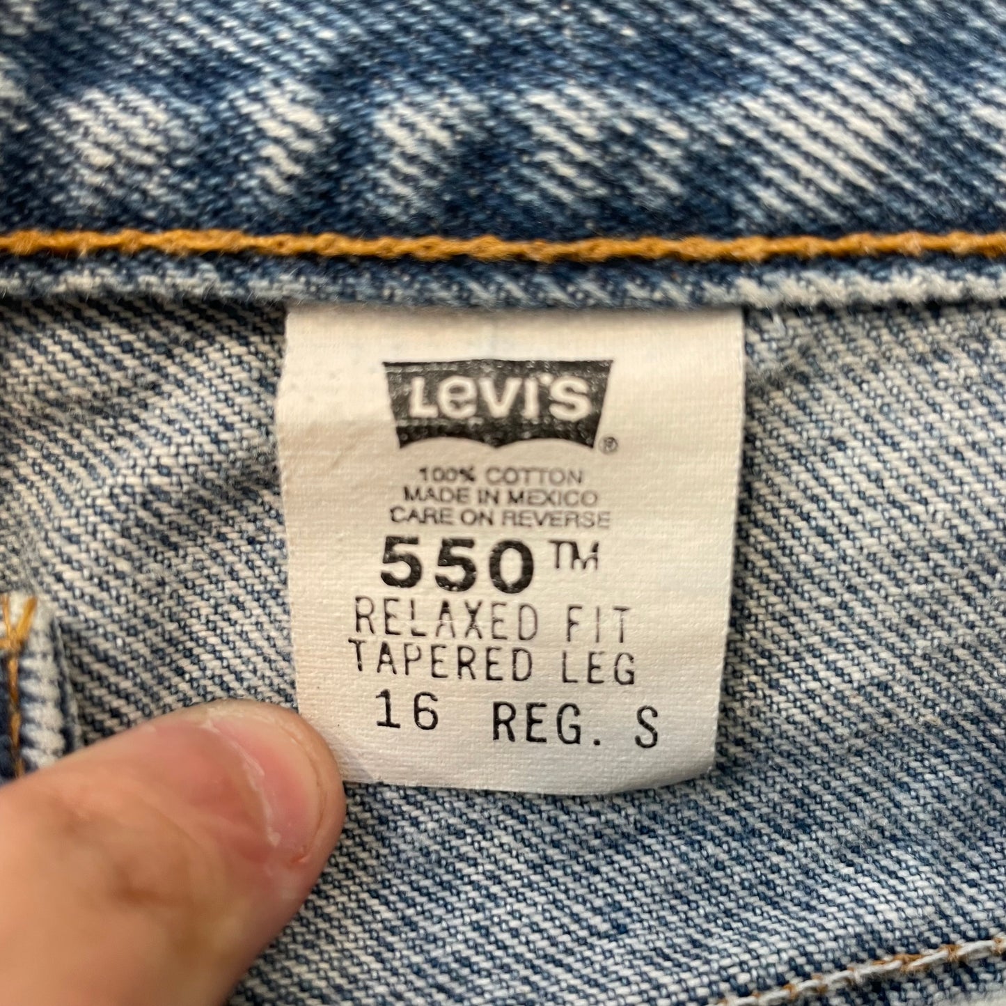 Levi's 550 Men Blue Cotton Light Wash Tapered Leg Denim Jeans Relaxed Fit Size S