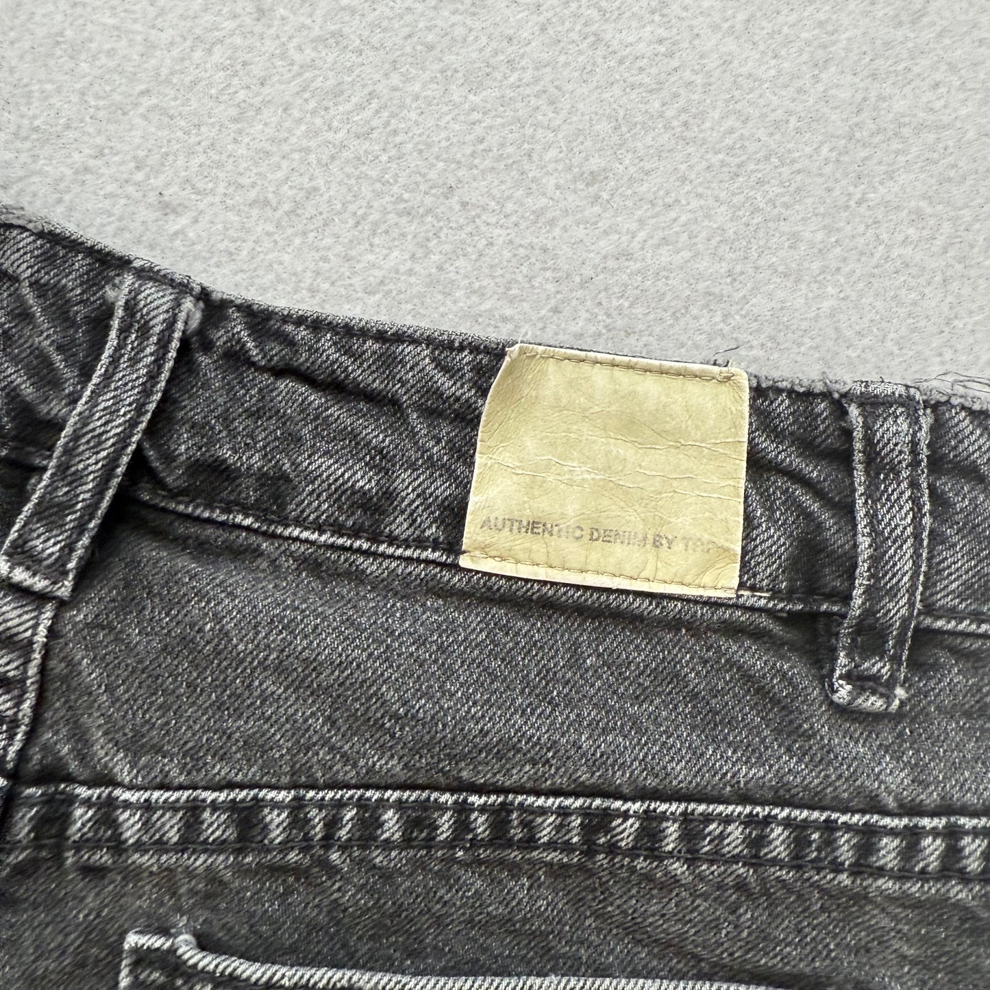 Authentic Denim by TRF Women's Black Washed Denim Short High Rise Casual Size 24