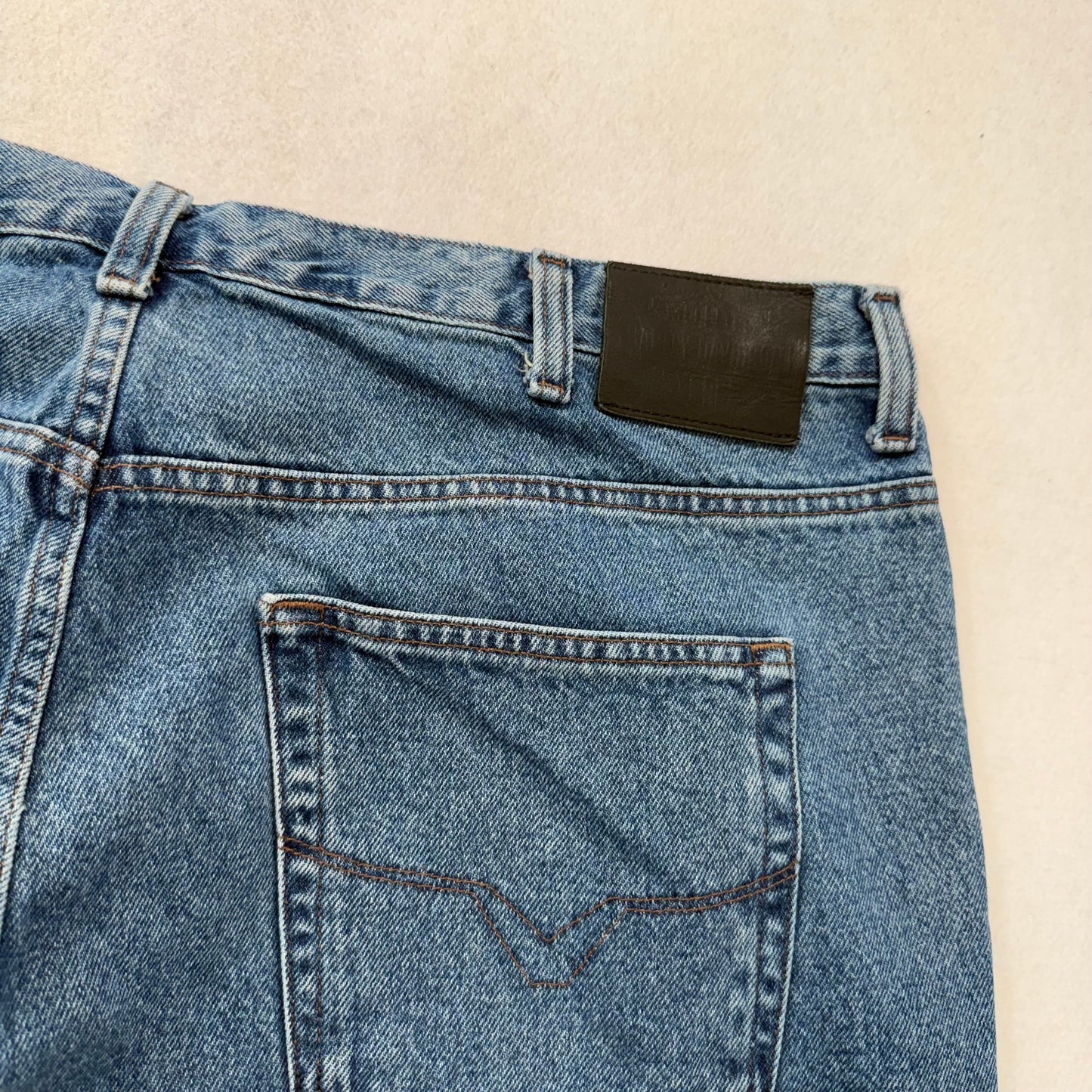 Harley Davidson Traditional Men's Medium Blue Denim Wide Leg Baggy Jeans Size 44