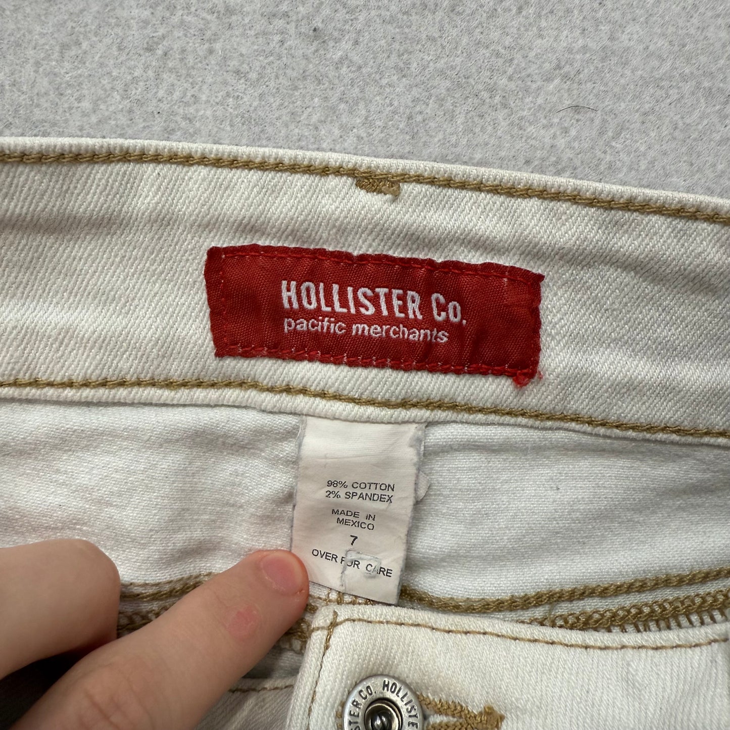 Hollister Co. Women's White Denim Micro Mini Skirt Low-Rise Frayed Hem Size 7