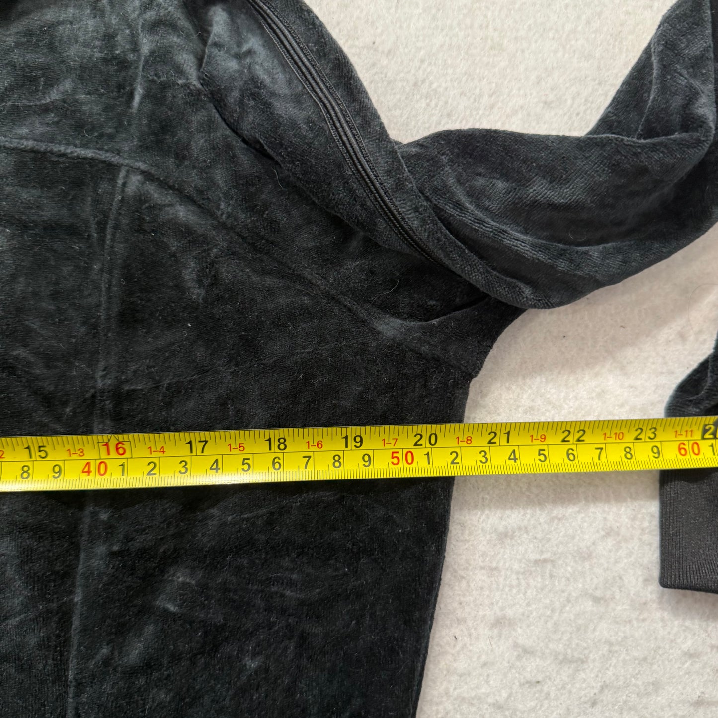 Juicy Couture Women's Black Velour Full Zip Hoodie Rhinestone Zip Pockets Size L