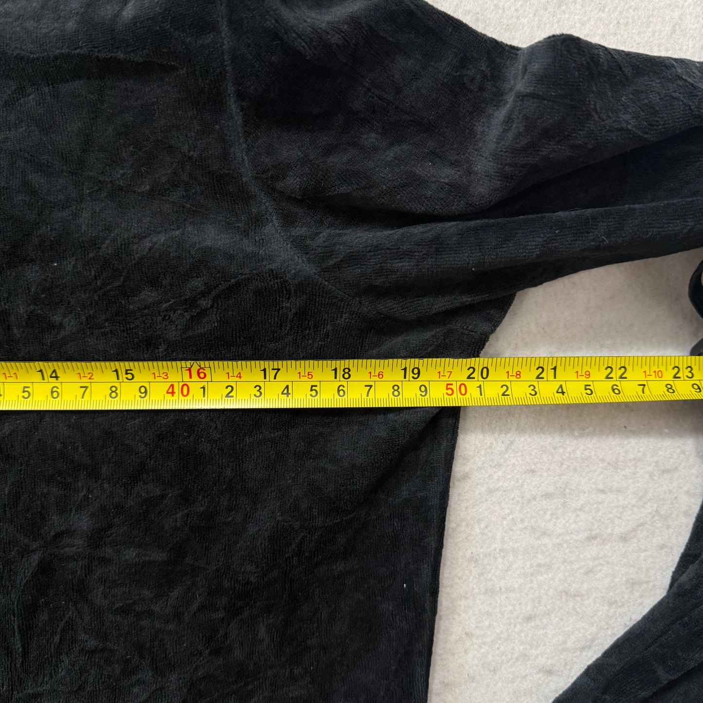 2003 Juicy Couture “Juicy Loves Saks” Women Black Velour Full Zip Hoodie Size XL
