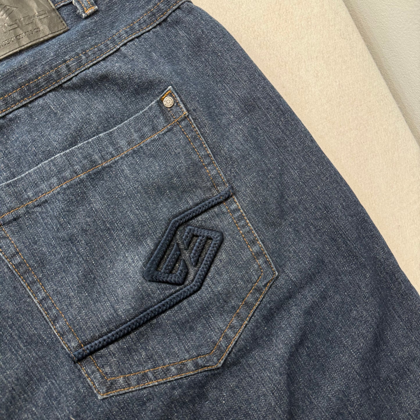 Enyce Blue Baggy Denim Diddy Jorts Short 100% Cotton Dark Washed Classic Size 44