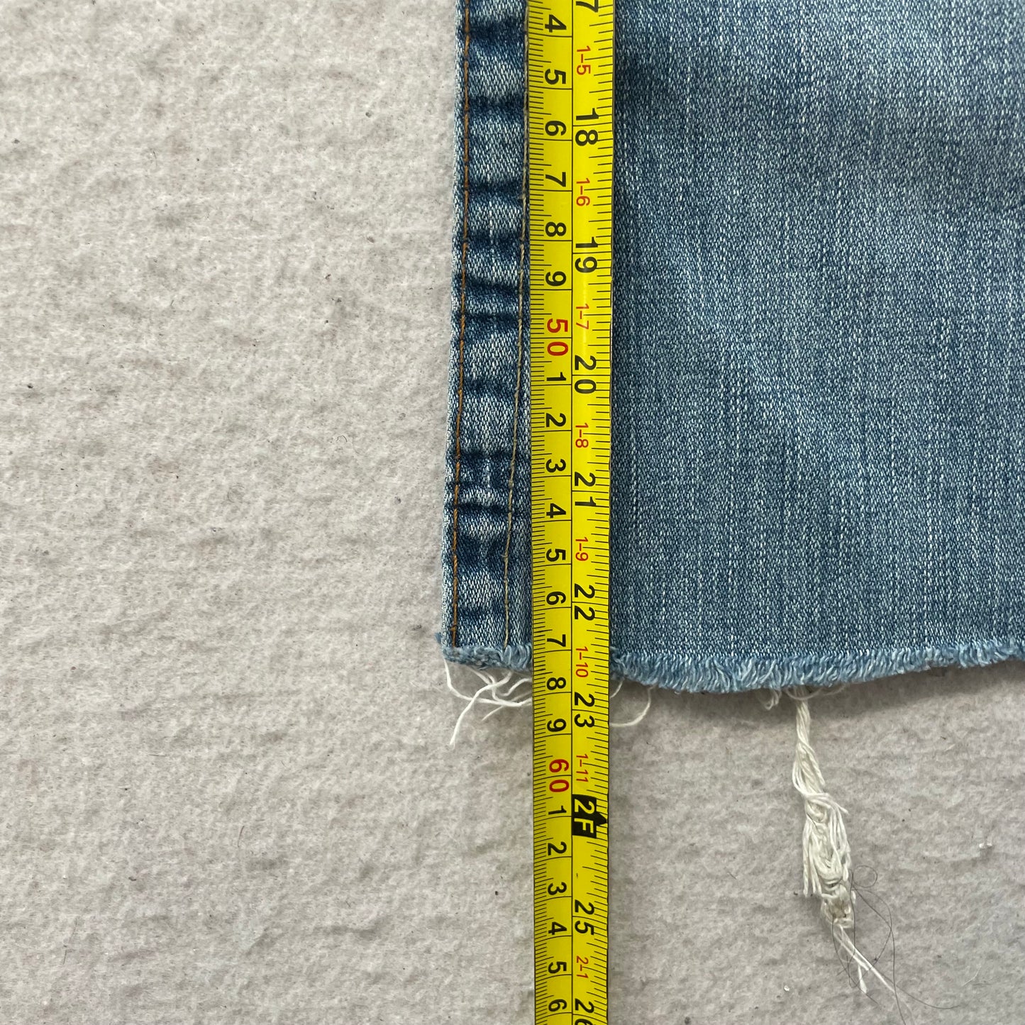 True Religion Bobby Women's Blue Denim Jeans Distressed Raw Hem USA Made Size 30