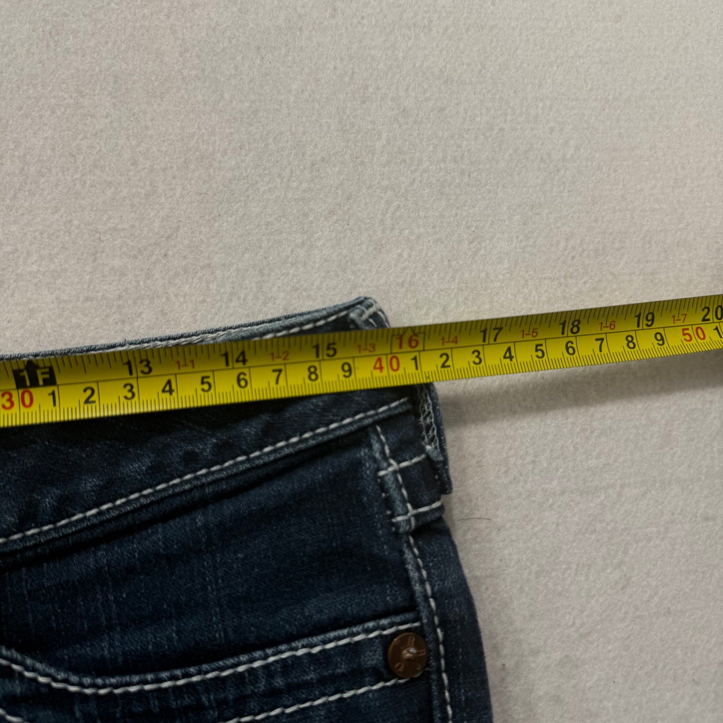 Rare True Religion Blue Denim Jeans Horseshoe Button-Flap Back Pockets Size 30