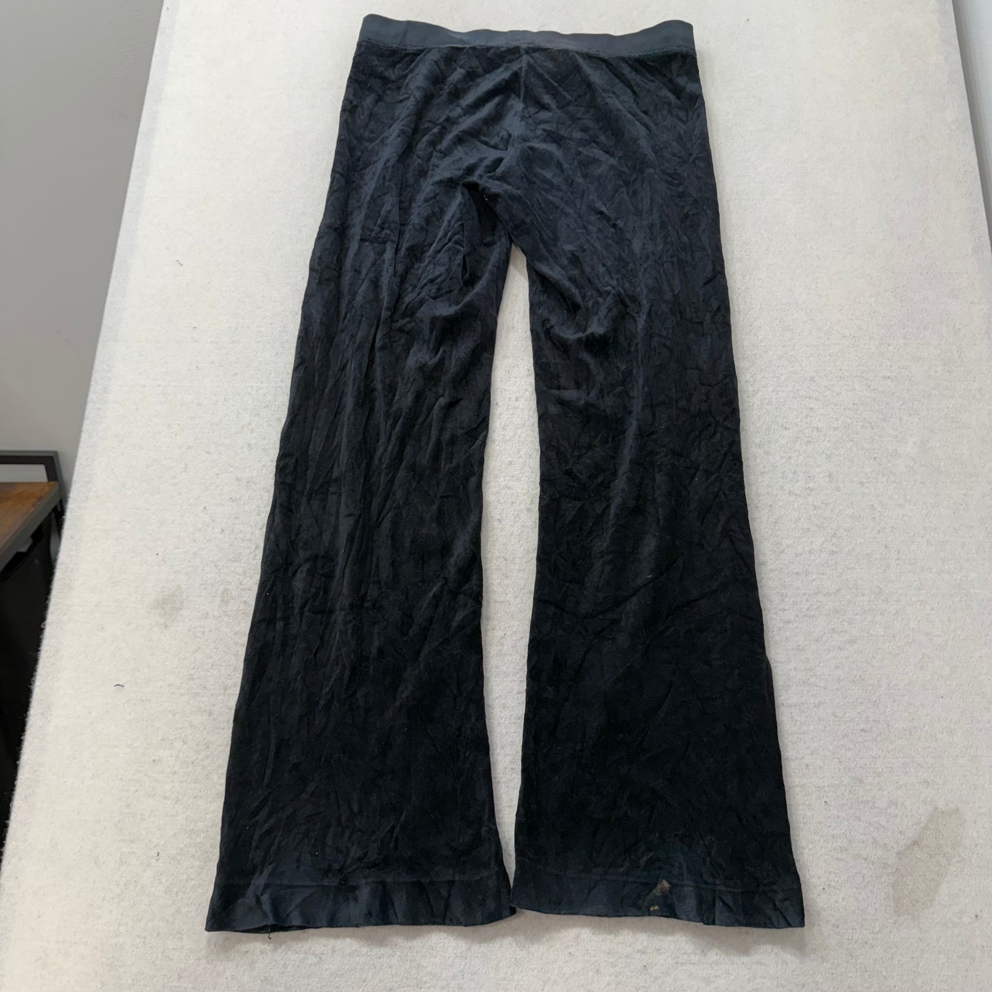 Vintage Juicy Couture Women's Black Velour Flared Track Pant Low Rise Y2K Size S
