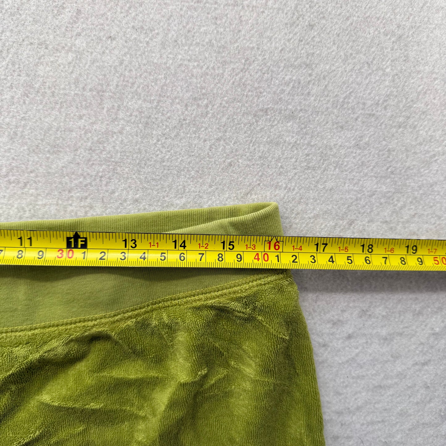 Vintage Juicy Couture Women's Chartreuse Terrycloth Wide Leg Capri Pants Size L