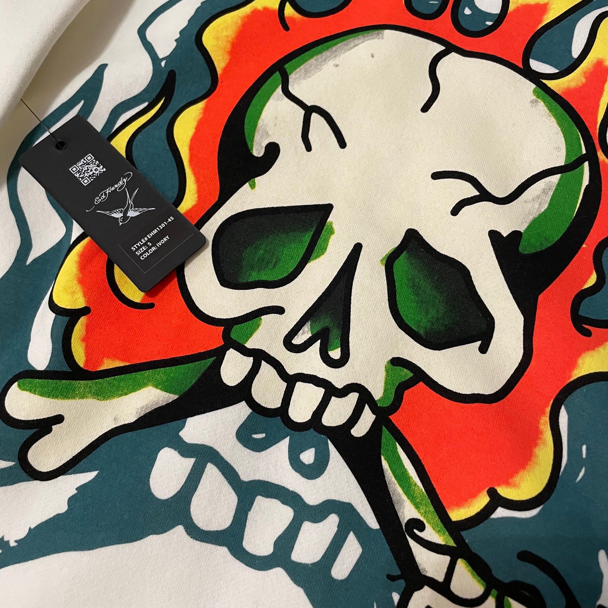 ED HARDY “flaming skull” WHITE ZIP UP HOODIE - Clean Curriculums 
