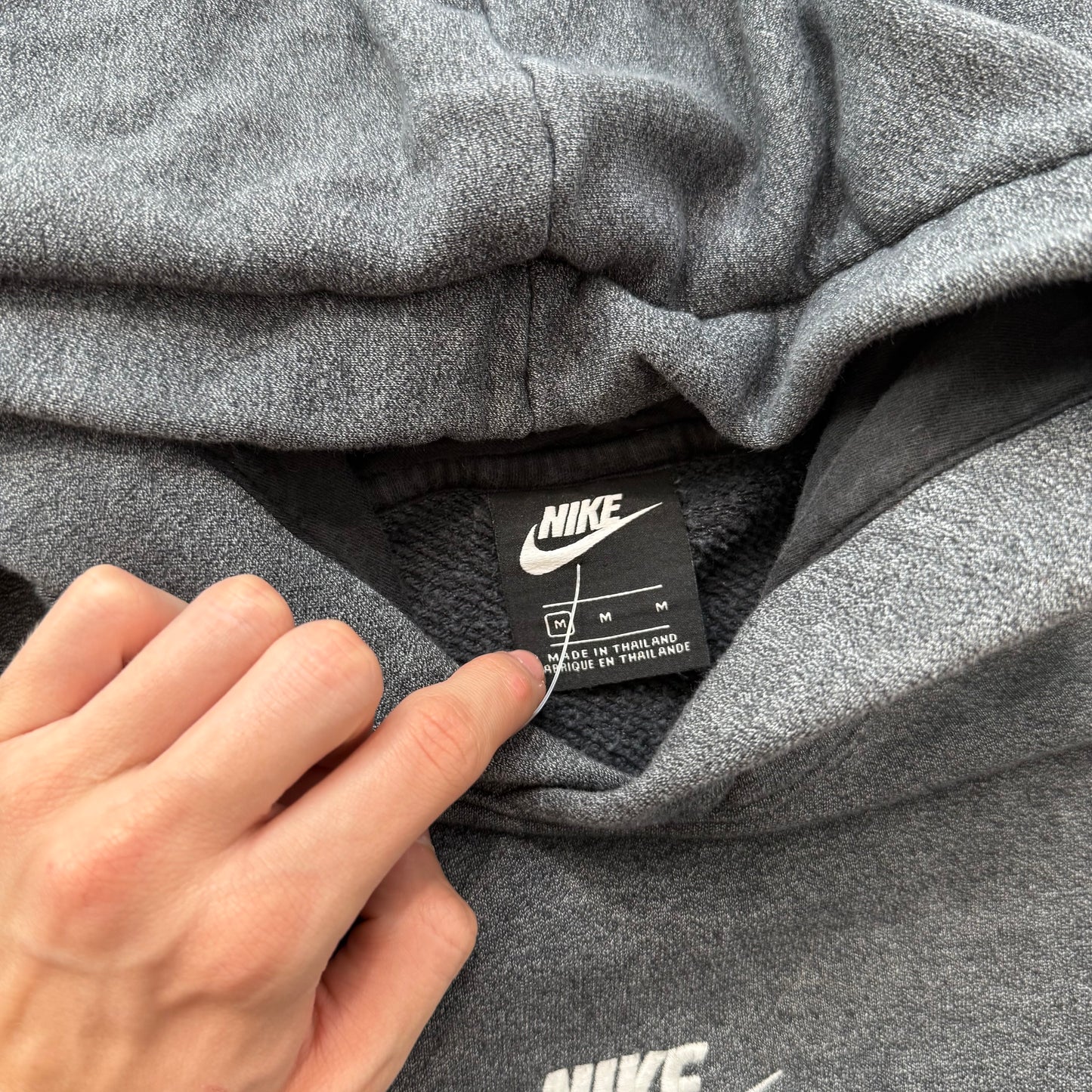 Nike Men's Gray Pullover Hoodie Long Sleeve Pocket Swoosh Logo Casual Y2k Size M