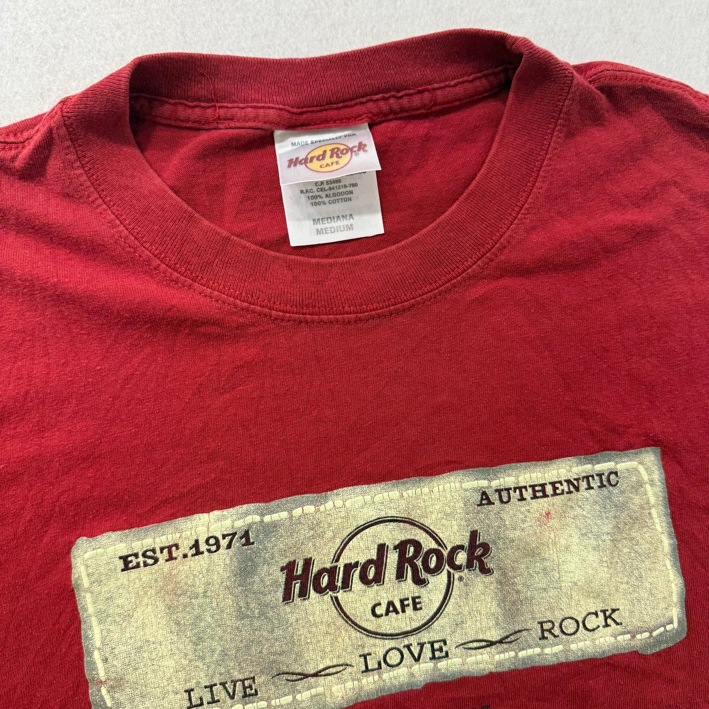 Hard Rock red graphic t-shirt size M