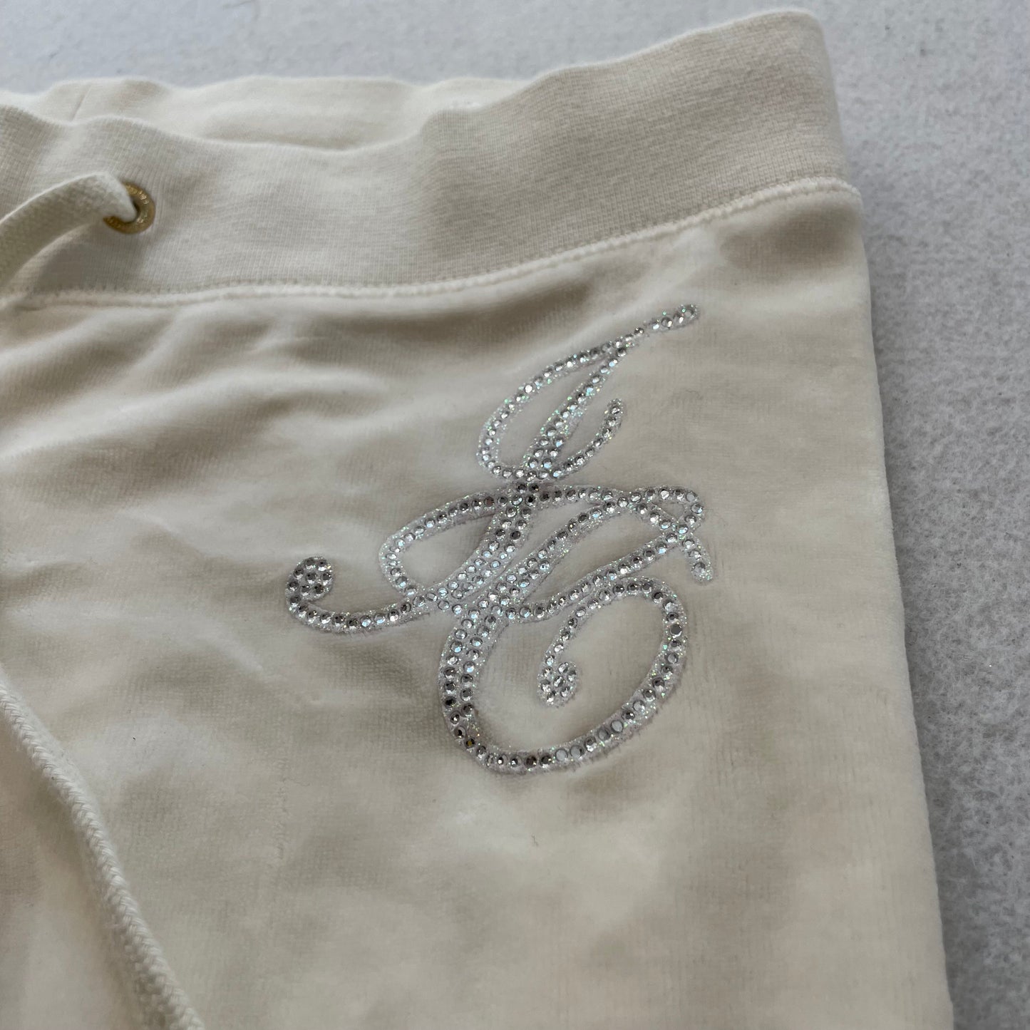 Juicy Couture Women's Ivory Velour Flared Leg Track Pant Drawstring Y2k Size XS