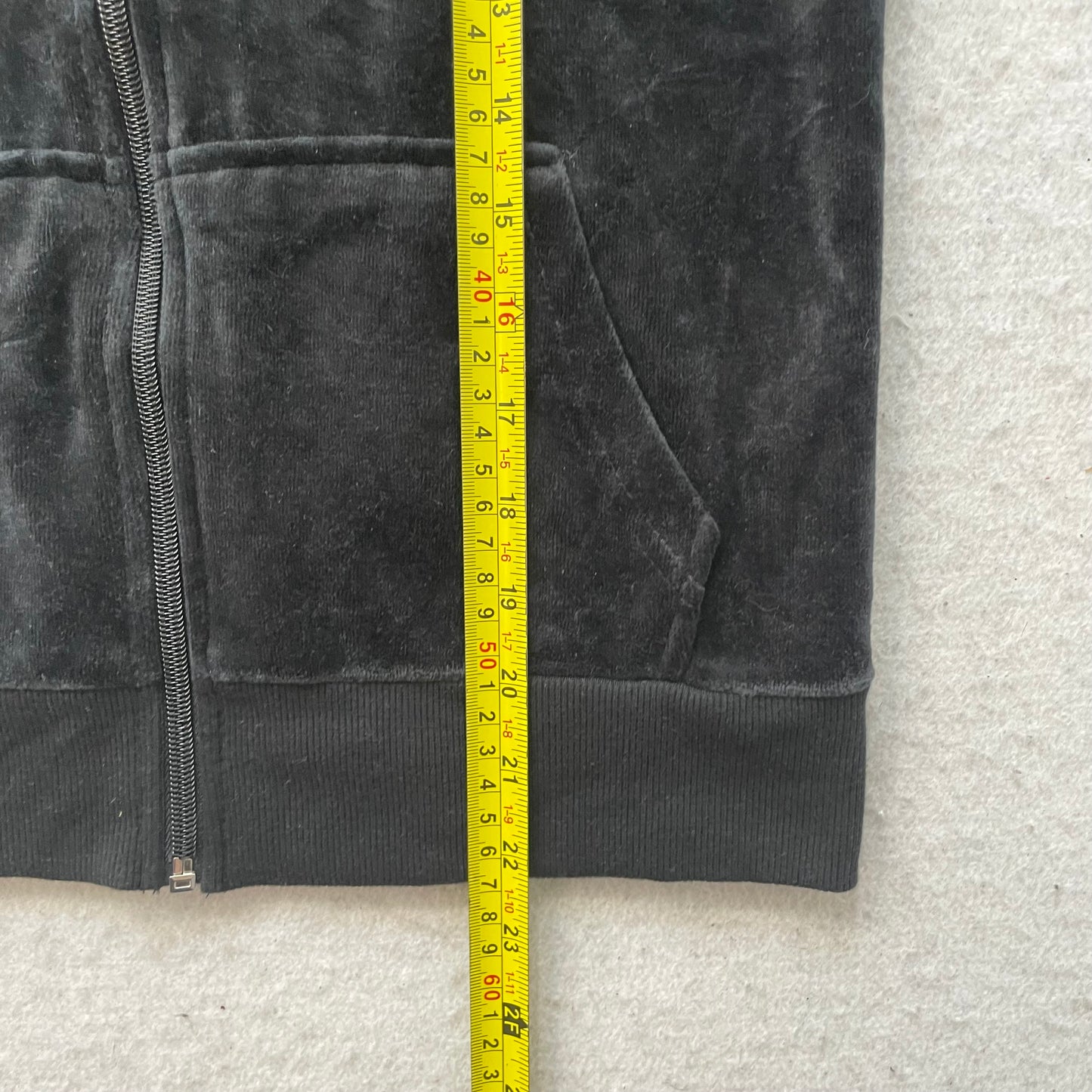 Juicy Couture Women's Black Velour Zip-Up Hoodie Drawstring Pockets Y2k Size M