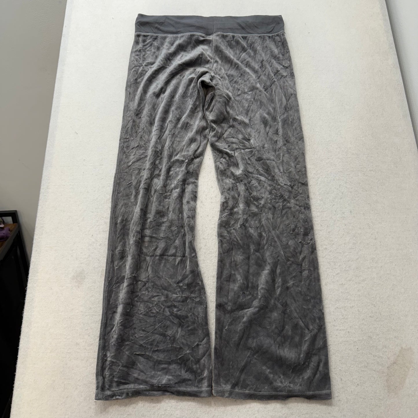 Juicy Couture Women's Smirking Gray Velour Flared Track Pant Low Rise Y2K Size M