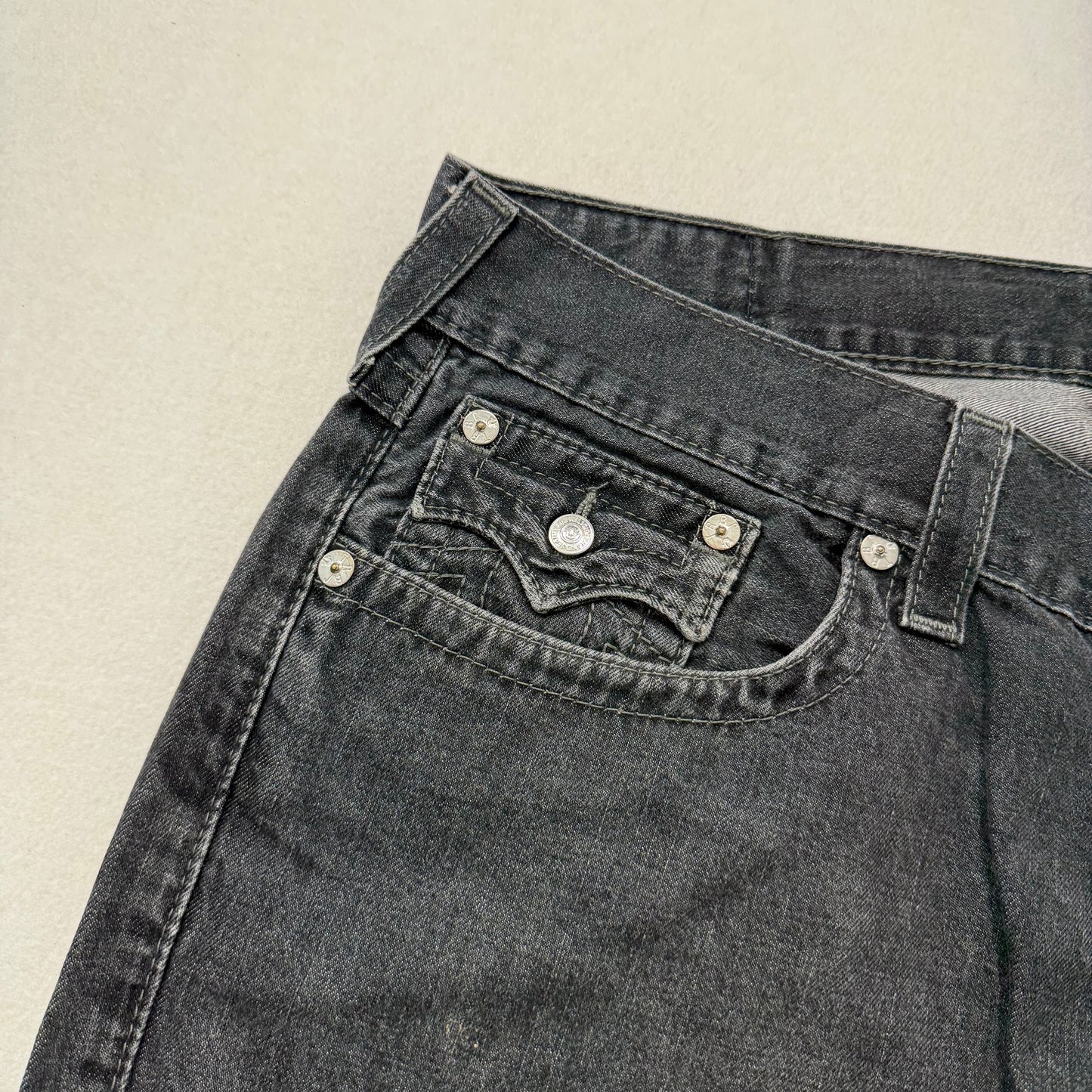 True Religion Gray Denim Straight Jeans Signature Horseshoe Snap Pocket Waist 38
