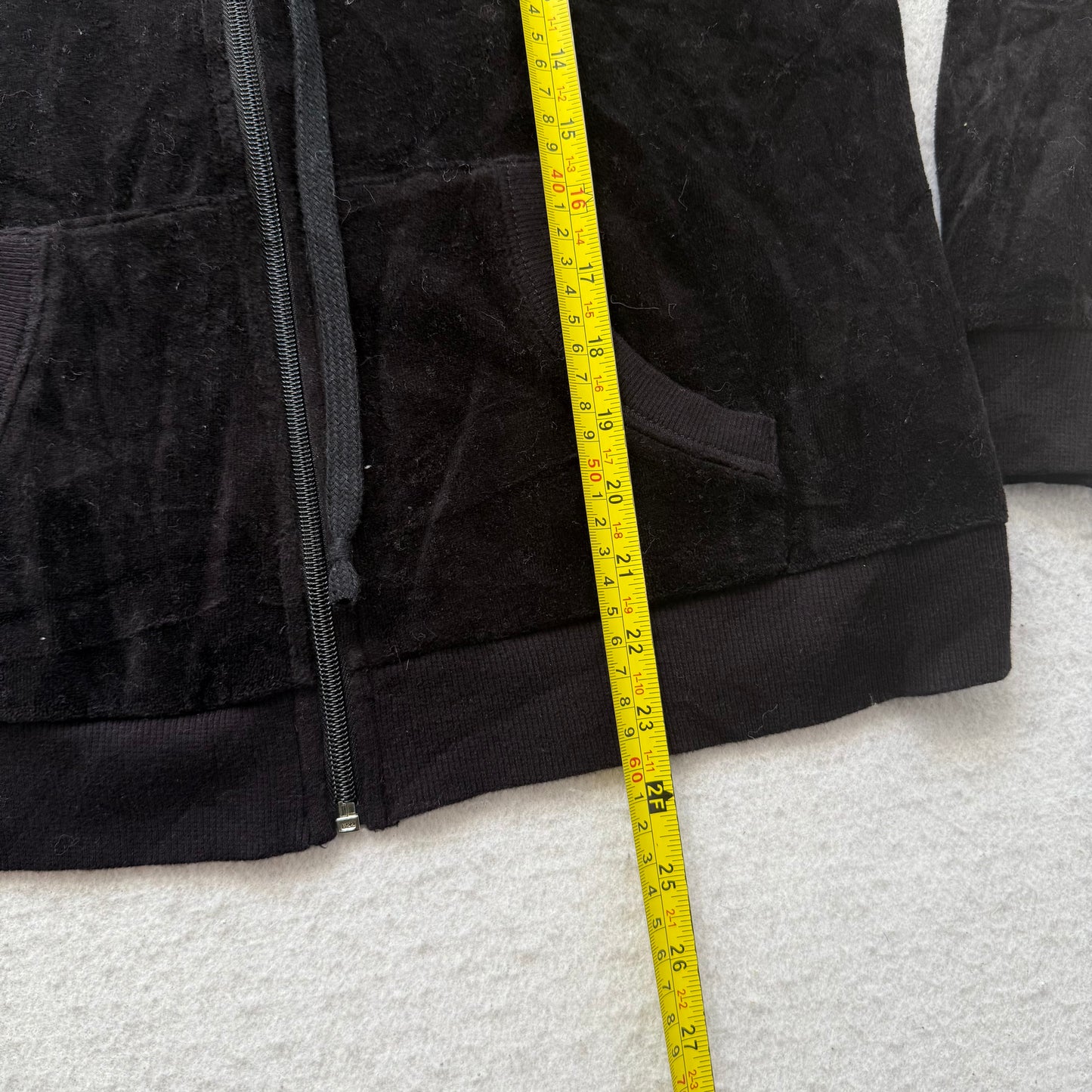 2003 Vintage Juicy Couture Women's Black Velour Hoodie & Capri Pant Set Size L/M