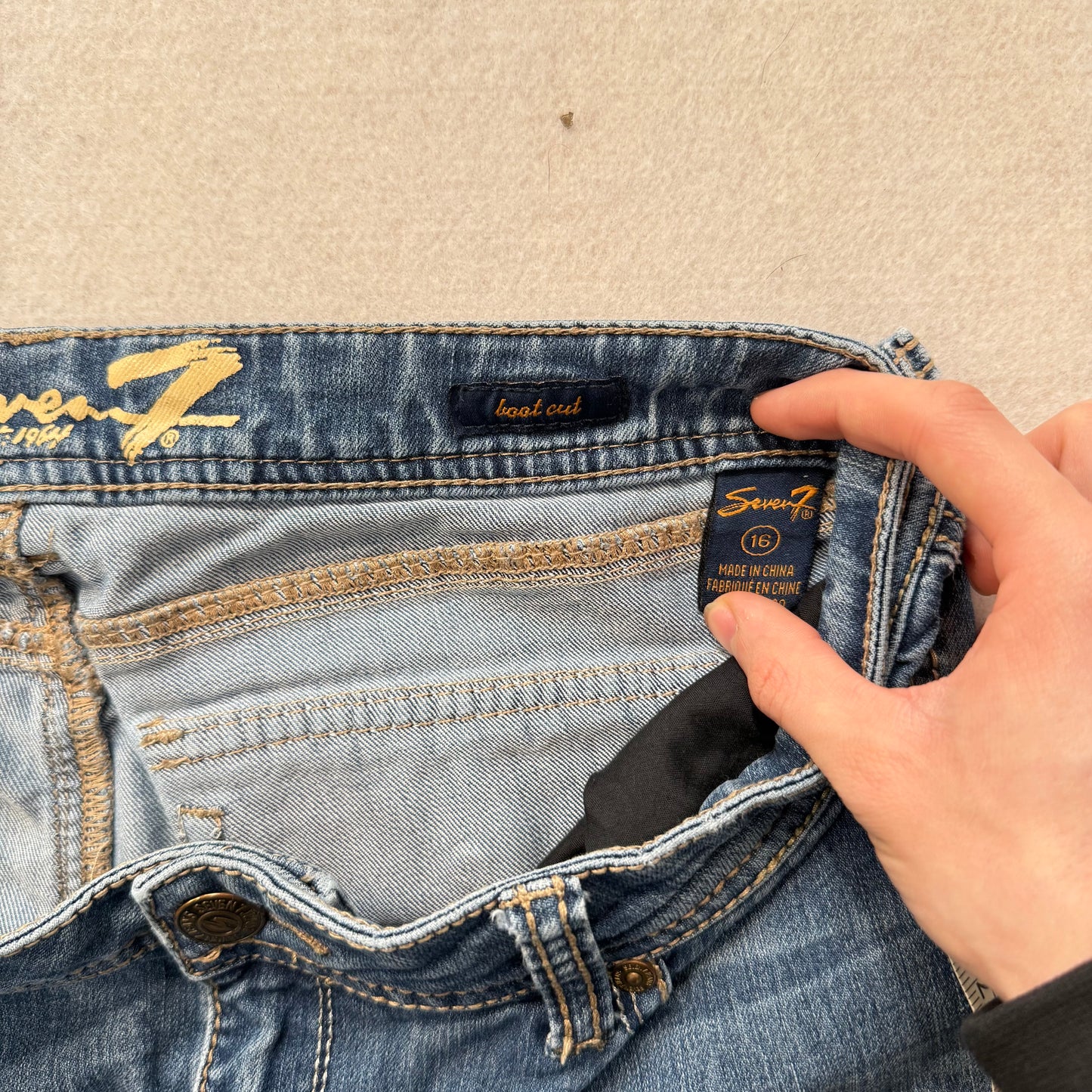 Seven7 Blue Denim Bootcut Jeans Embroidered Flap Back Pockets Size 16