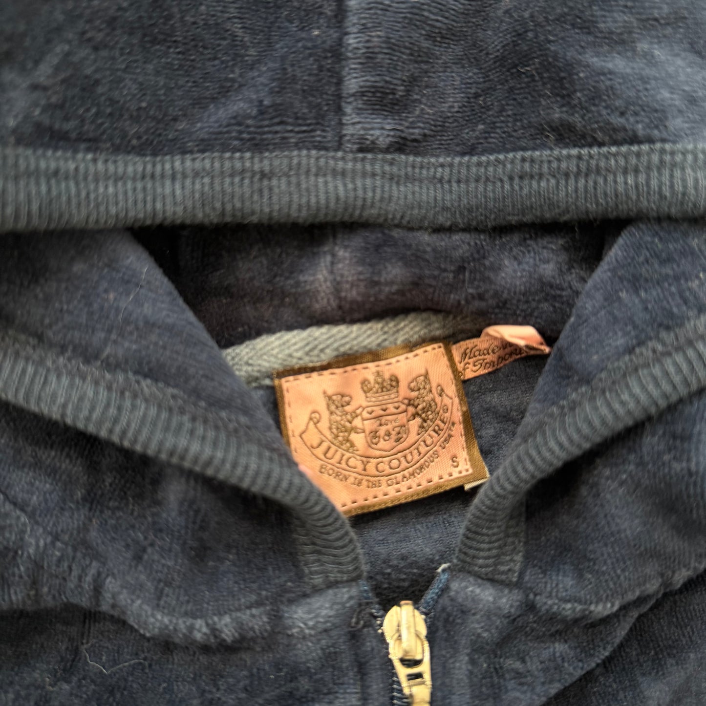 Vintage Juicy Couture Women's Navy Velour Zip Up Hoodie Graphic Logo Y2K Size S
