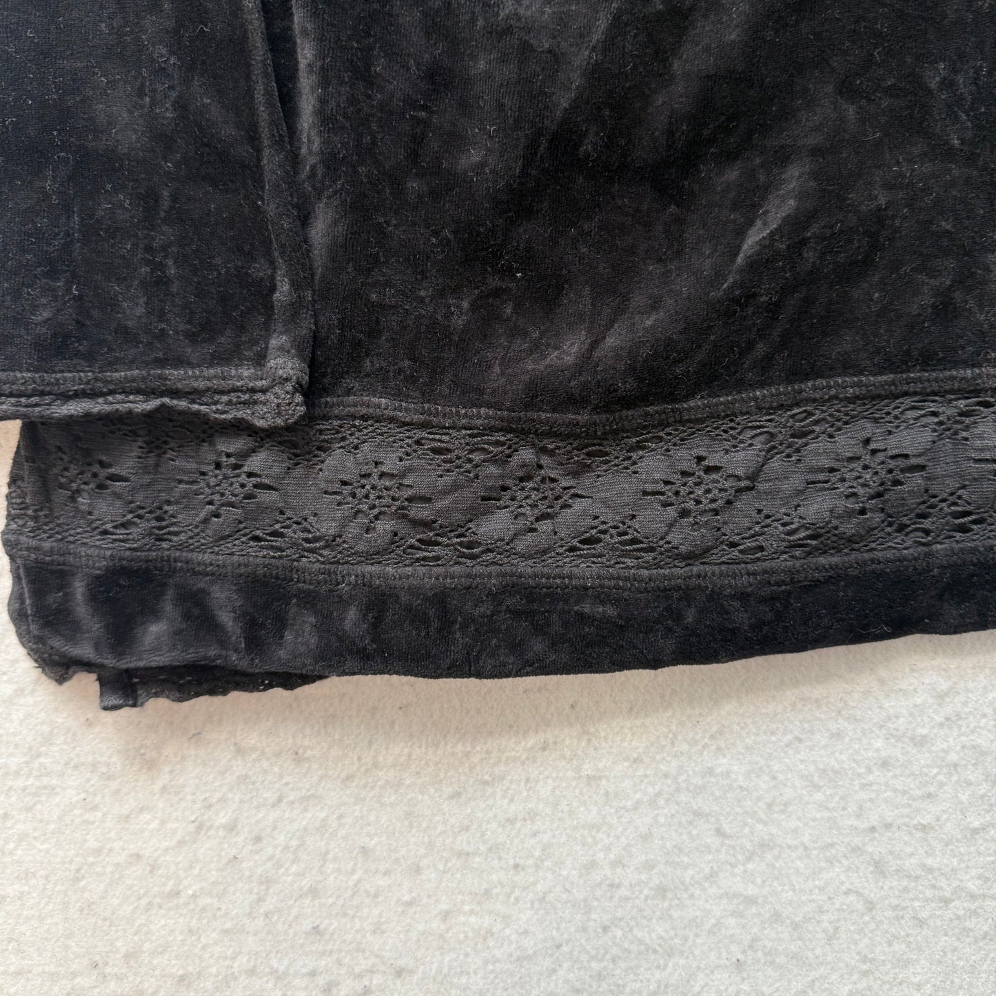 2003 Vintage Juicy Couture Women Black Velour Lace Trim Hooded Mini Dress Size P
