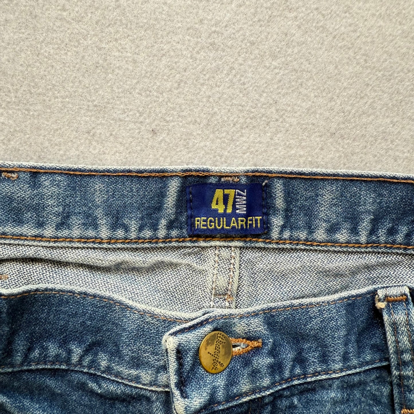 Wrangler 47MWZ Men's Blue Denim Jeans Medium Wash Distressed Regular Fit Size 36