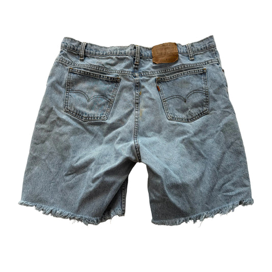 Levi's Strauss & Co. 550 Women's Blue Cut-Off Denim Short Zip-Fly Size 42x32