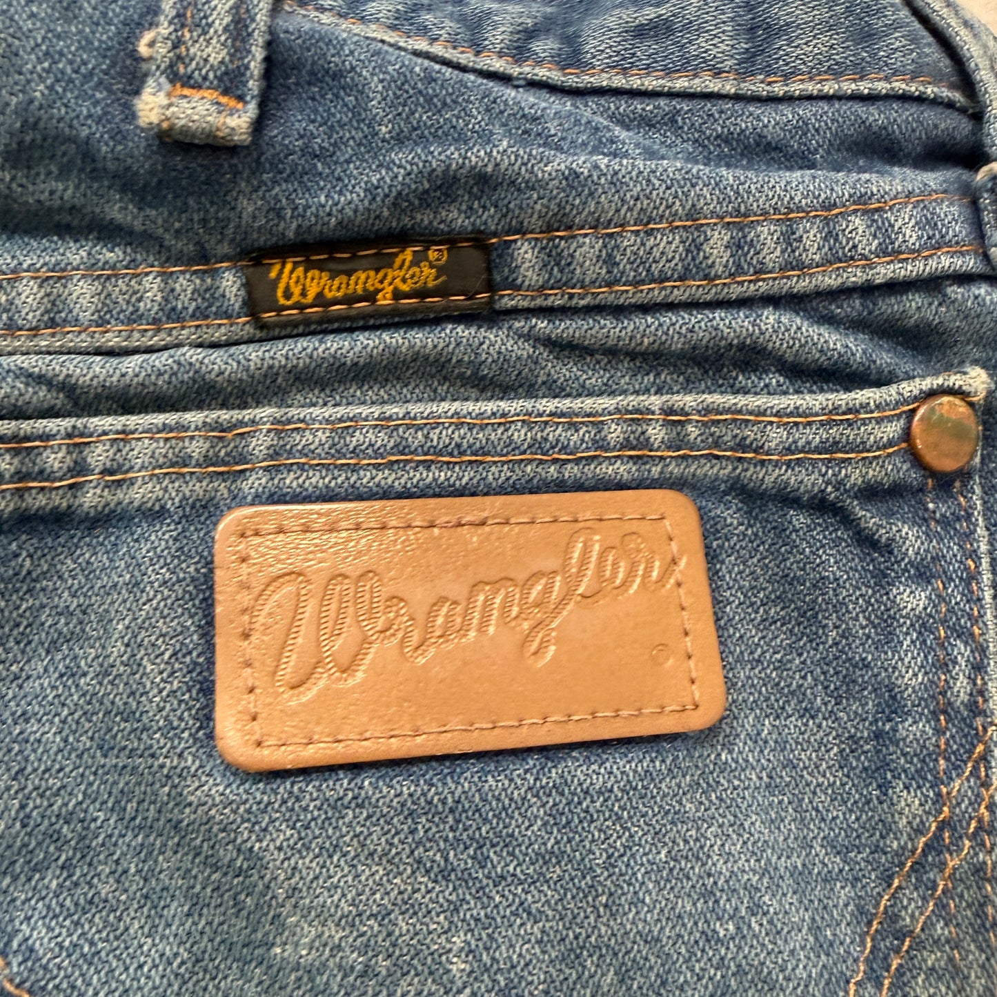 Wrangler Mens Blue Straight Denim Jeans Cowboy Cut Distressed Classic Size 32x34