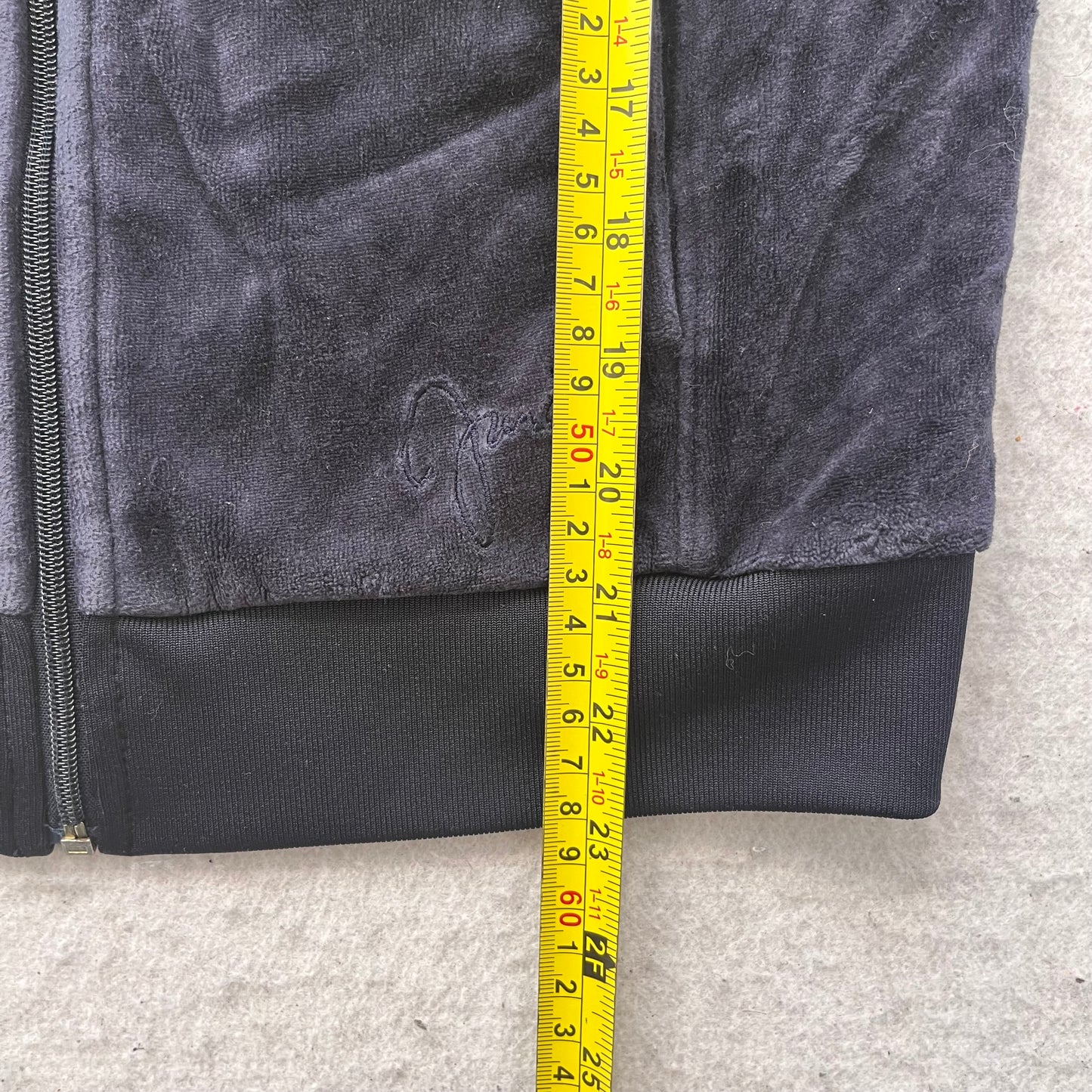 Juicy Couture Women's Charcoal Gray Velour Zip-Up Hoodie Loungewear Pockets - S