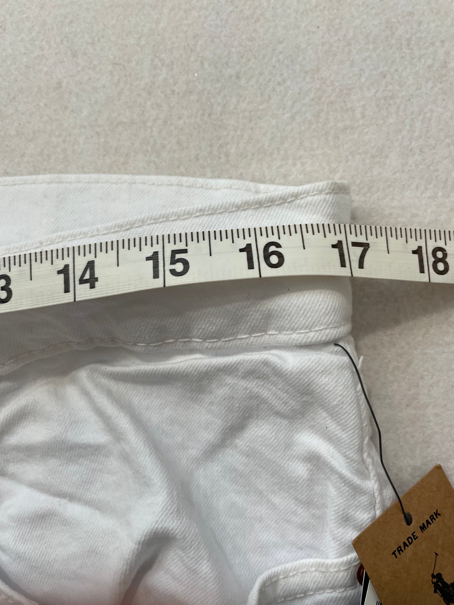 Polo Ralph Lauren Hampton Relaxed Straight White Denim Jeans Leather Logo Patch Size 33x30