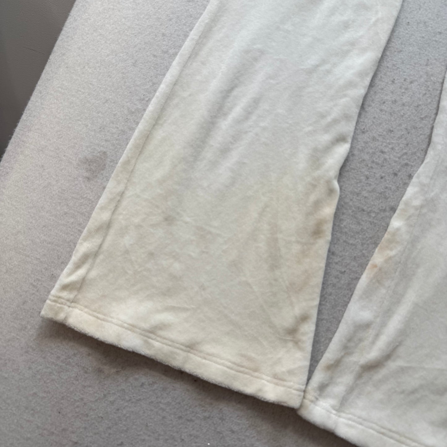 2003 Vintage Juicy Couture Women's White Terry Cloth Flared Track Pants Size M
