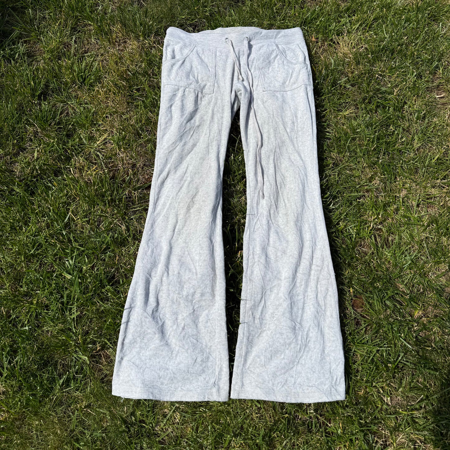 Juicy Couture Women's Heather Grey Velour Flared Track Pant Pockets Y2k Size M