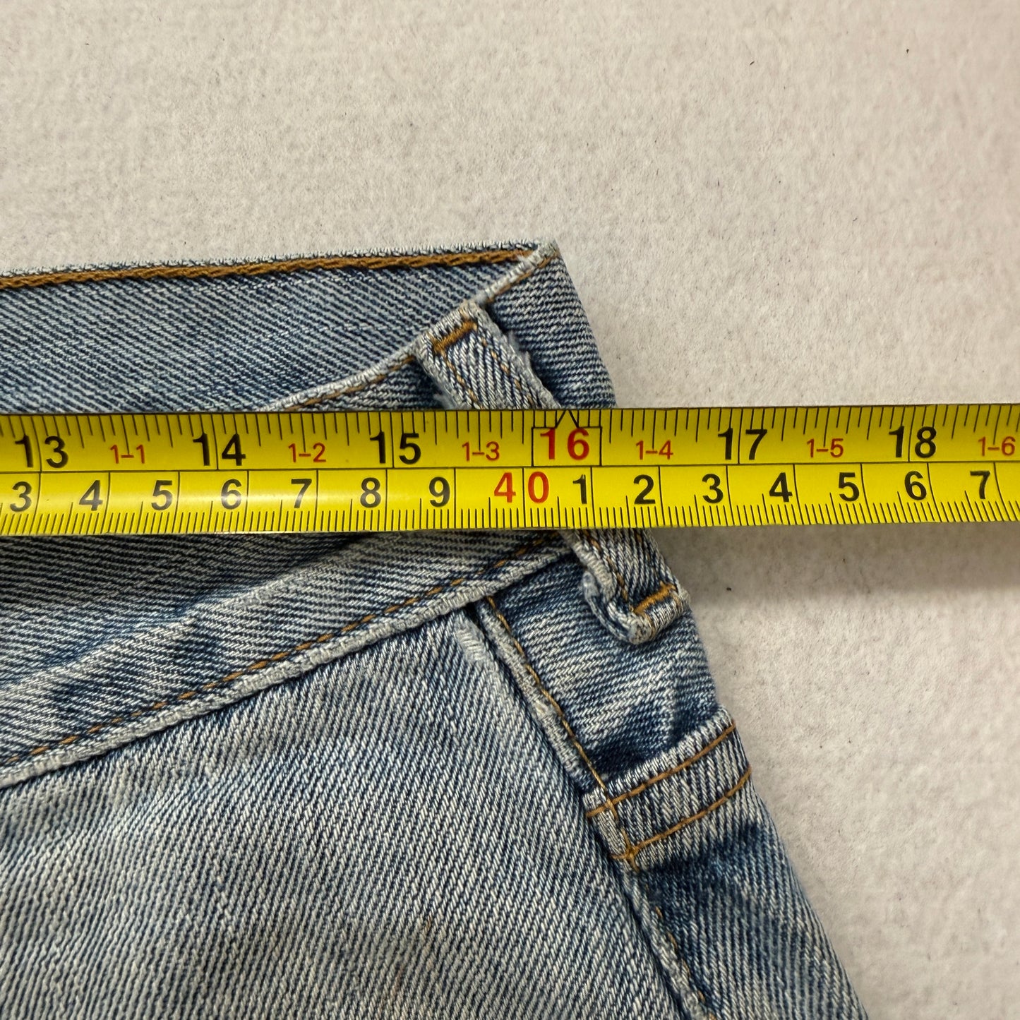 Levi's 550 Men's Blue Relaxed Fit Denim Jeans Pockets Distressed Size W33xL32