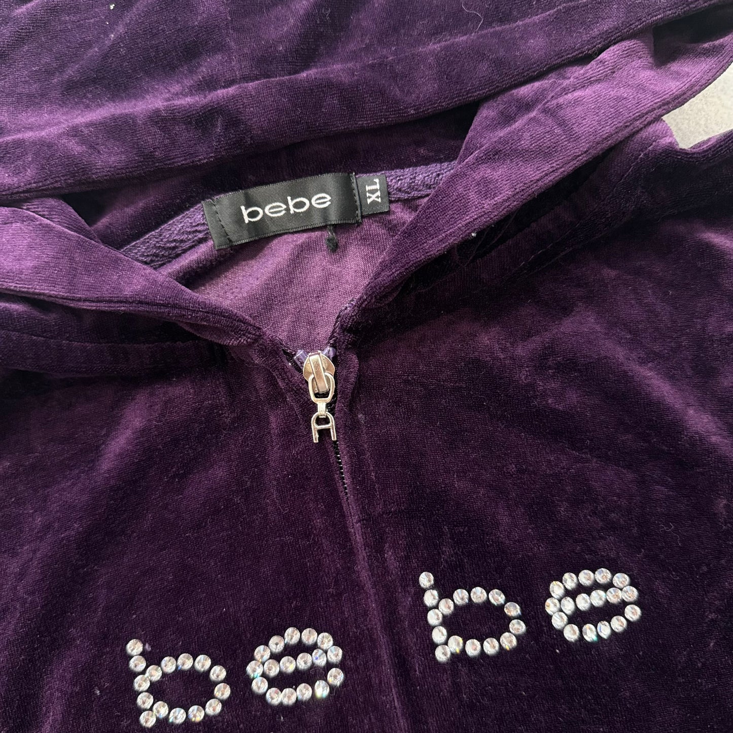 Bebe Women's Deep Purple Velour Zip-Up Hoodie Rhinestones Logo Pockets Size XL