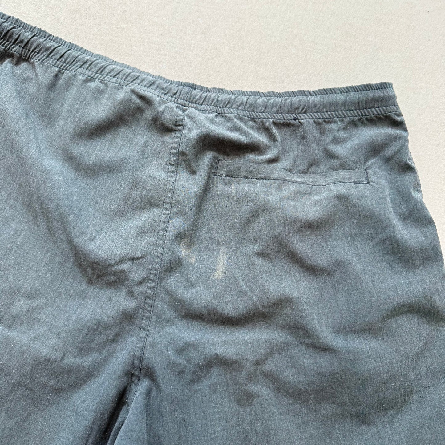 Aeropostale Men's Gray Cotton Blend Athletic Shorts Performance Y2K Logo Size M